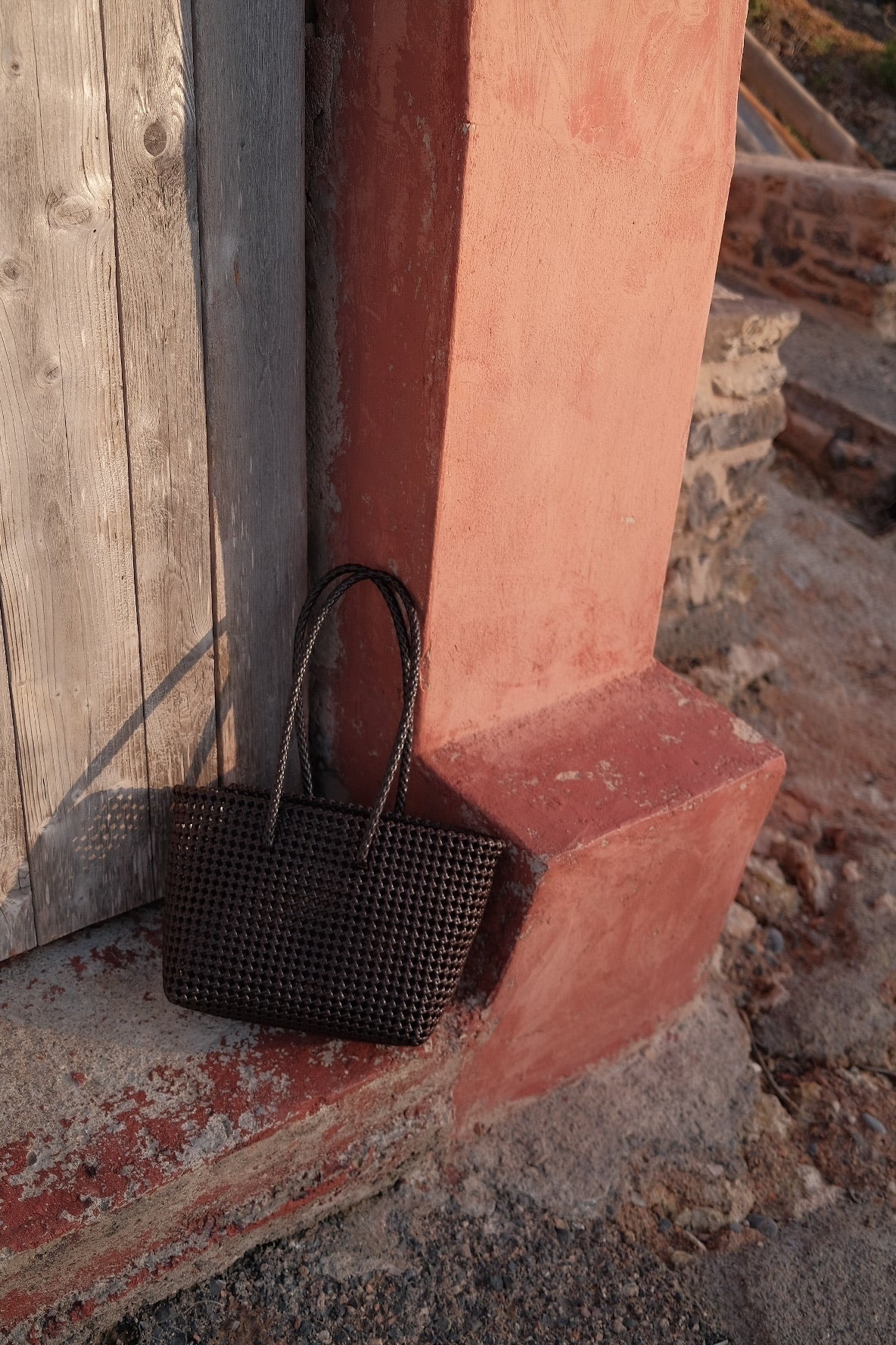 No. 266M - Hand-woven basket bag - medium - brown