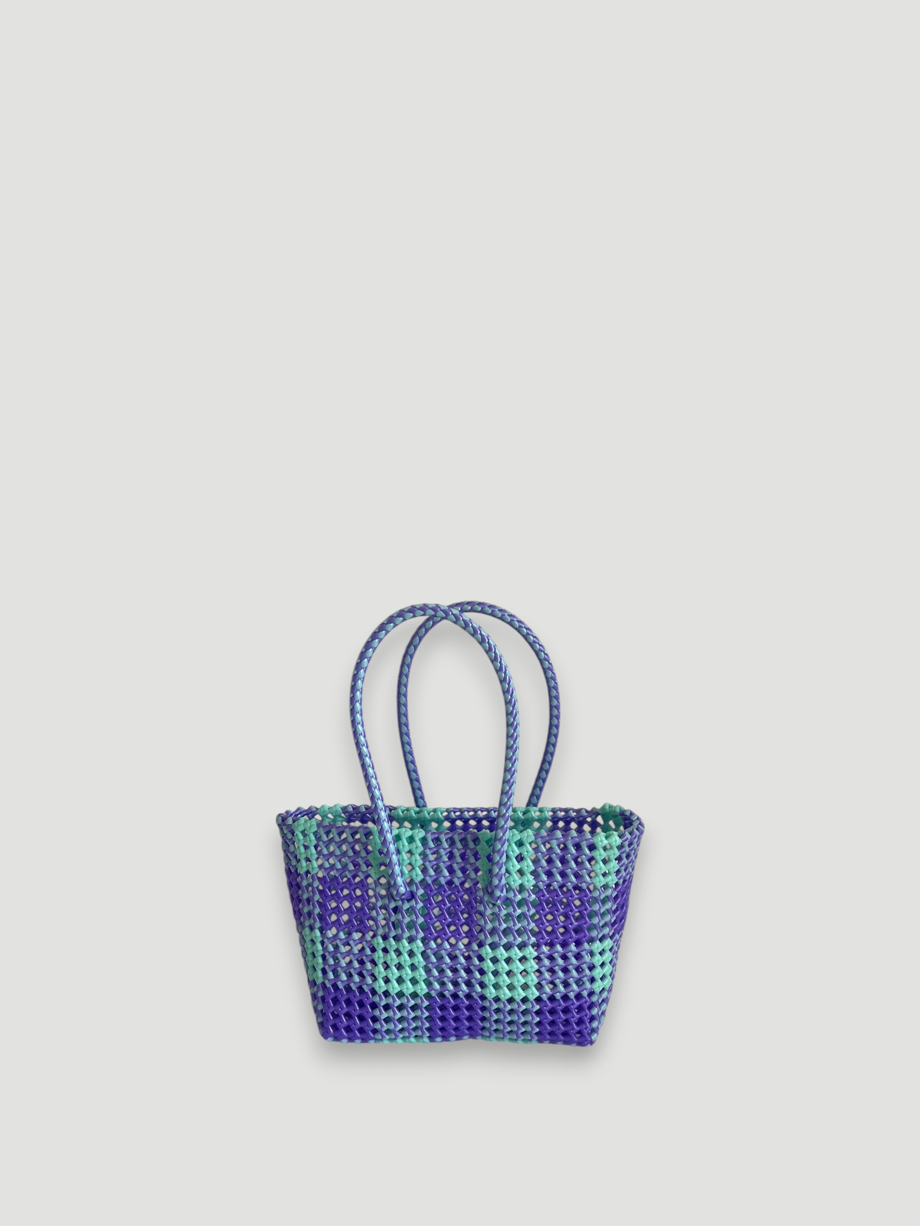 N°539S - SAC PANIER TRESSÉ MAIN - PETIT - violet irisé et bleu pastel