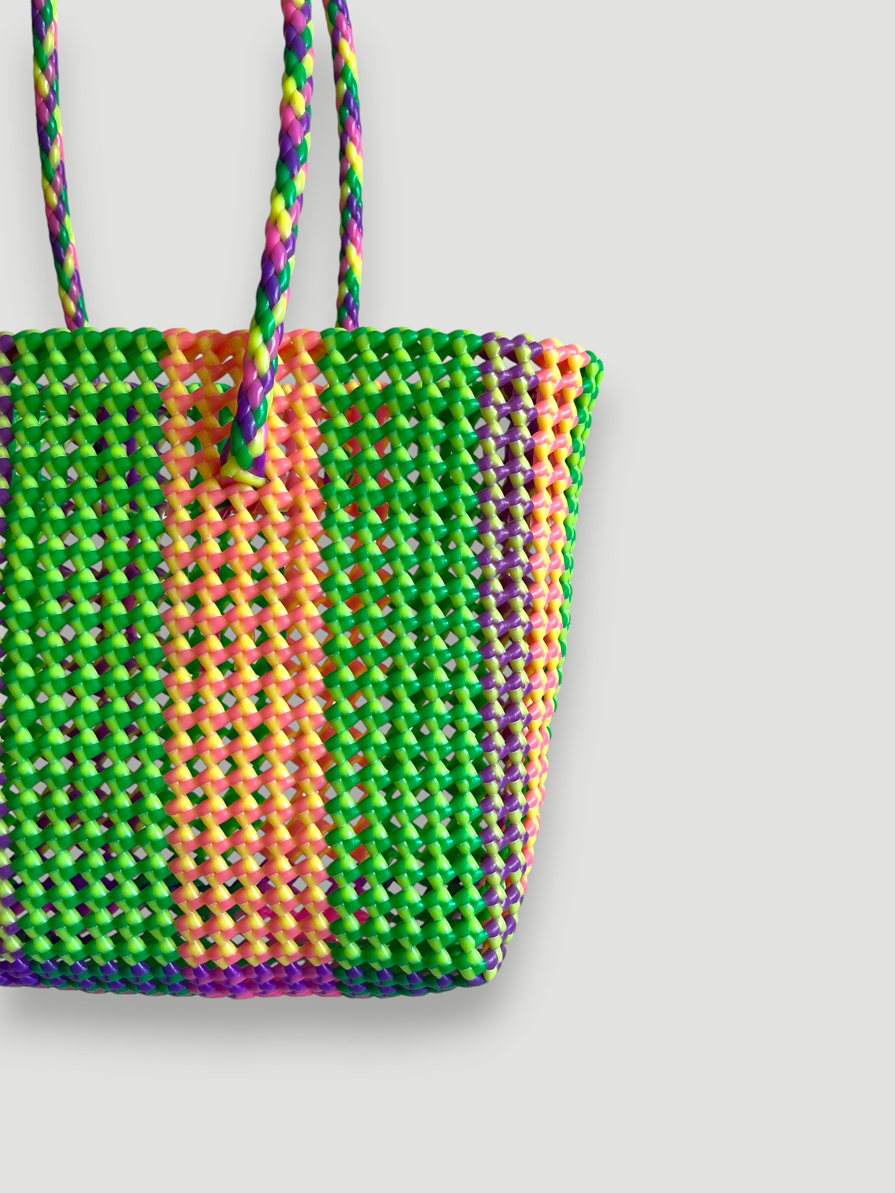 N°446M - SAC PANIER TRESSÉ MAIN - MOYEN - multicolors