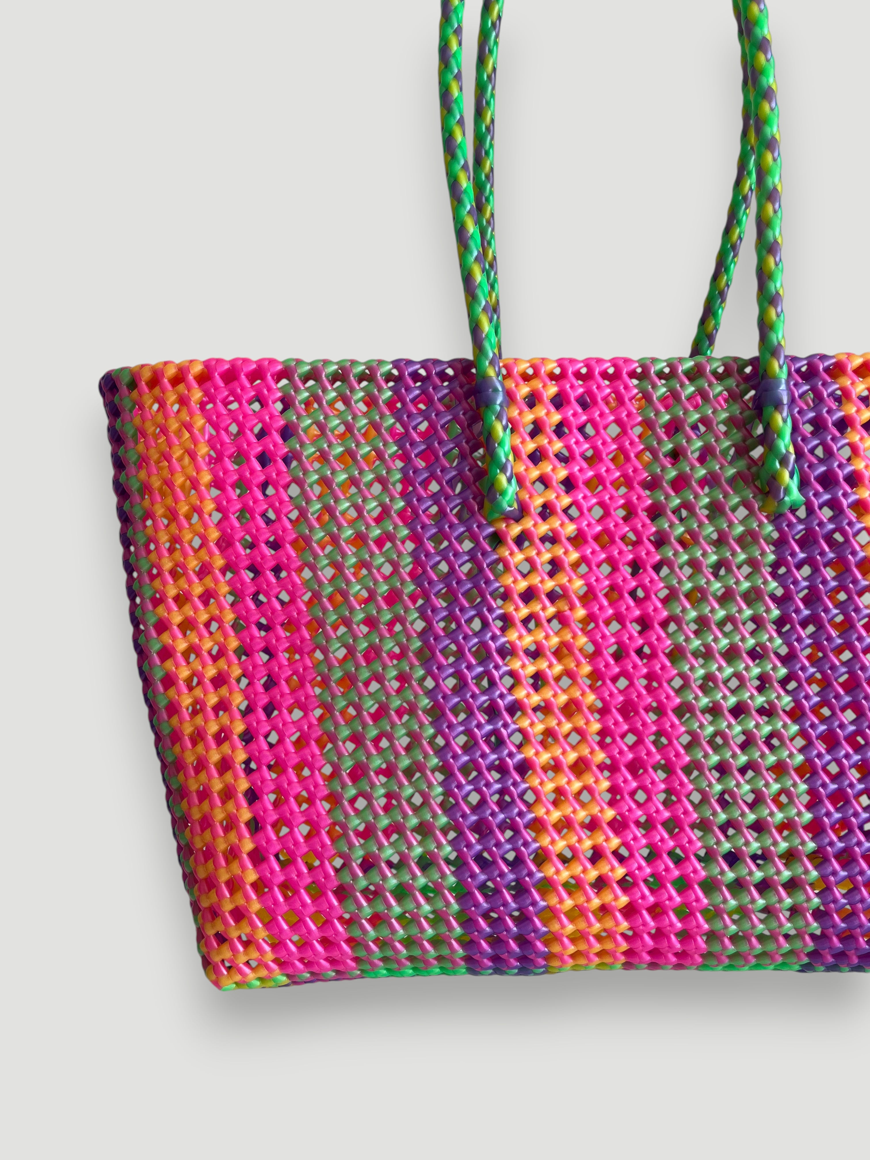 N°100L - SAC PANIER TRESSÉ MAIN - GRAND - multicolors