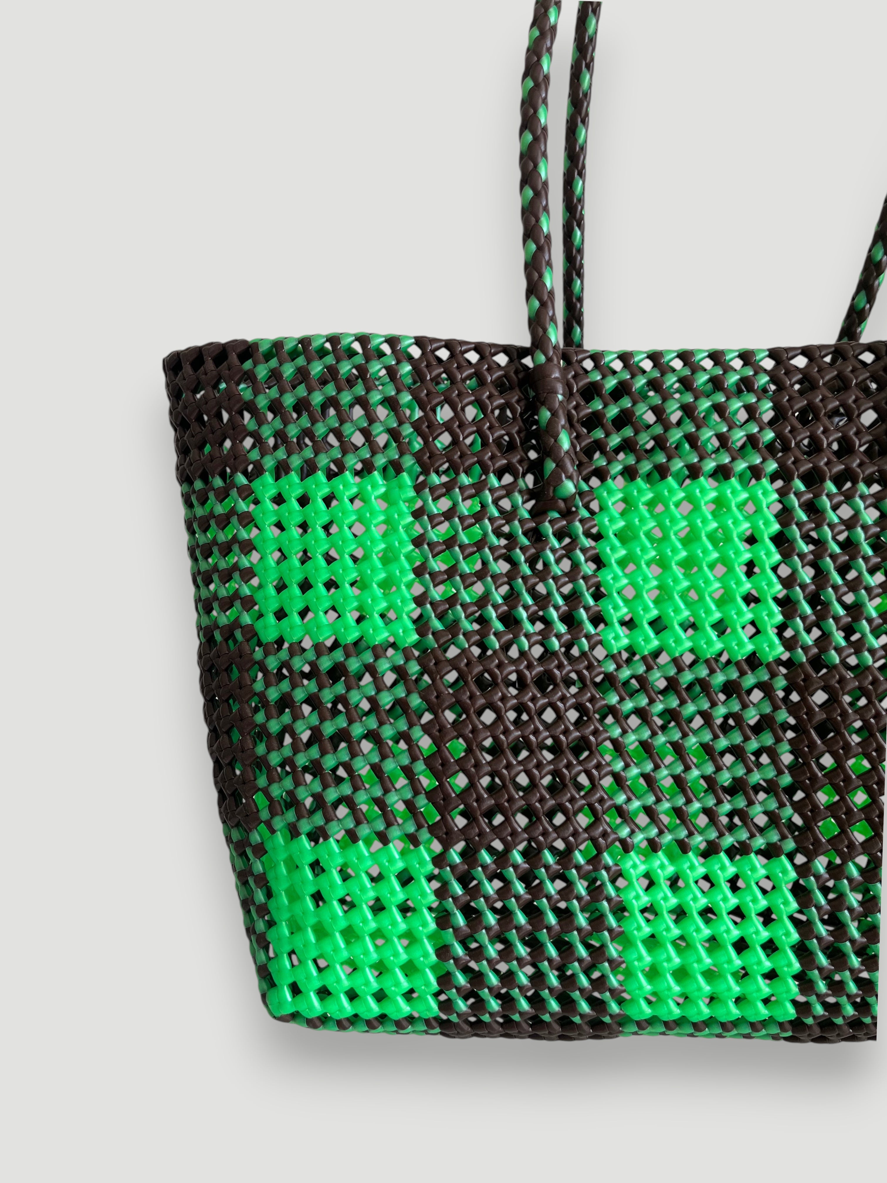 N°550L - SAC PANIER TRESSÉ MAIN - GRAND - marron & vert irisé