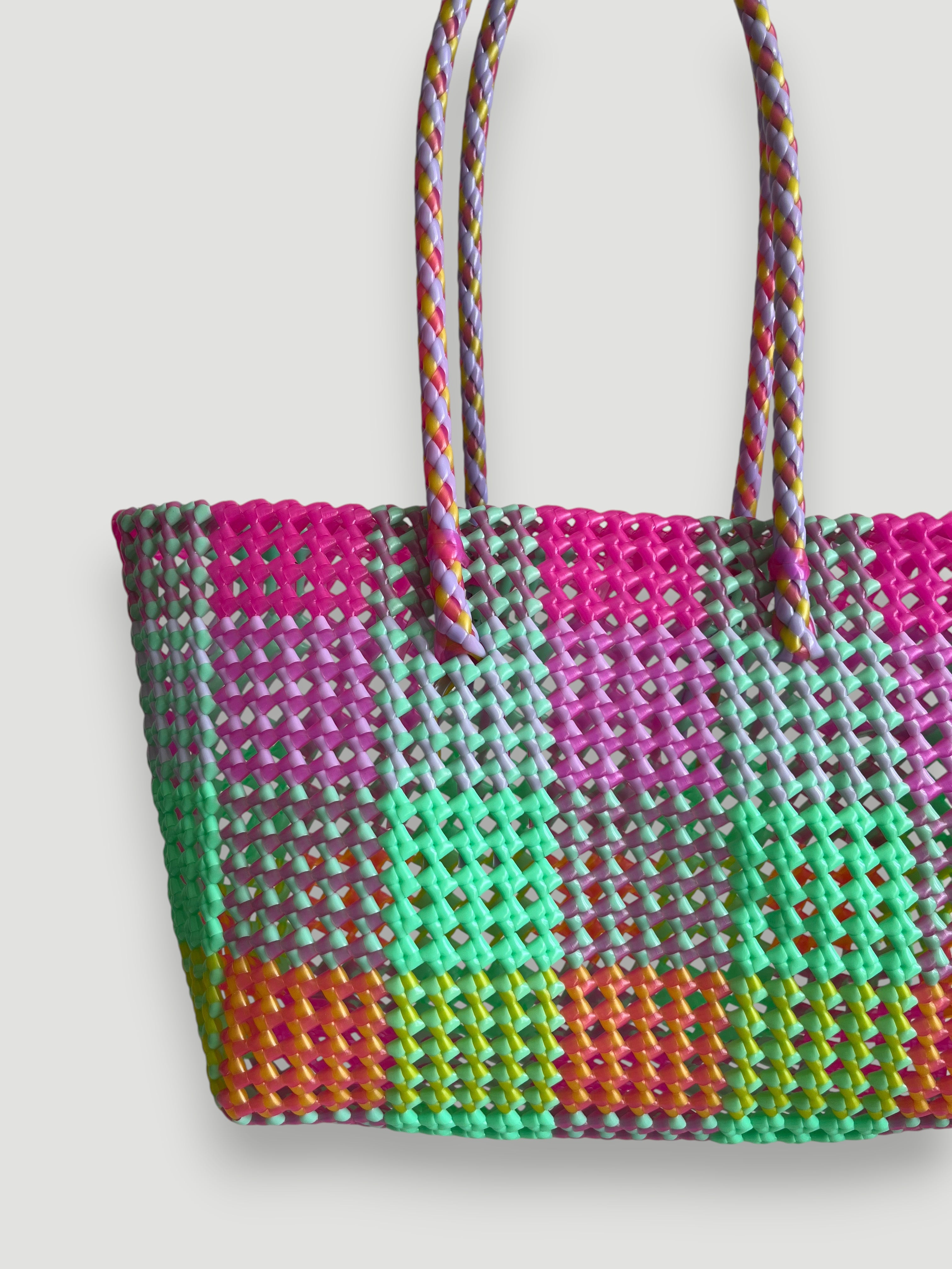 N°100M - SAC PANIER TRESSÉ MAIN - MOYEN - multicolors