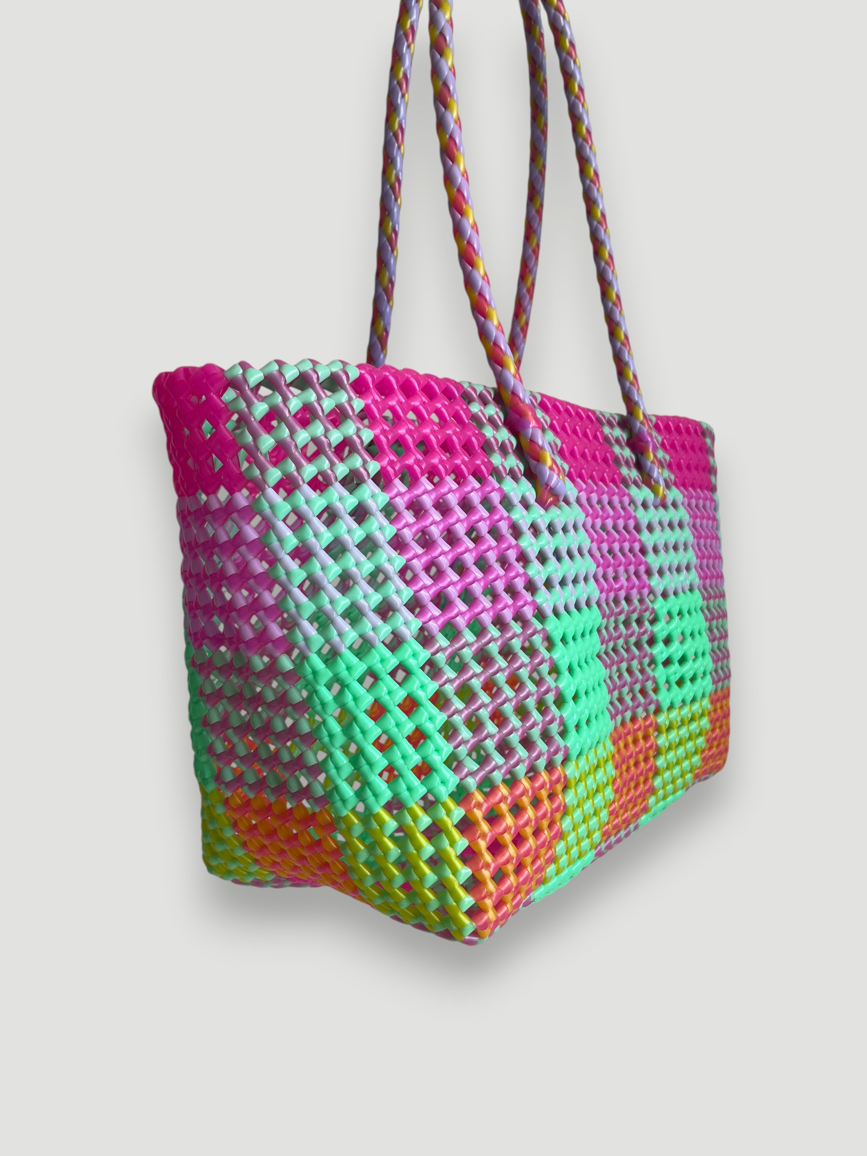 N°100M - SAC PANIER TRESSÉ MAIN - MOYEN - multicolors