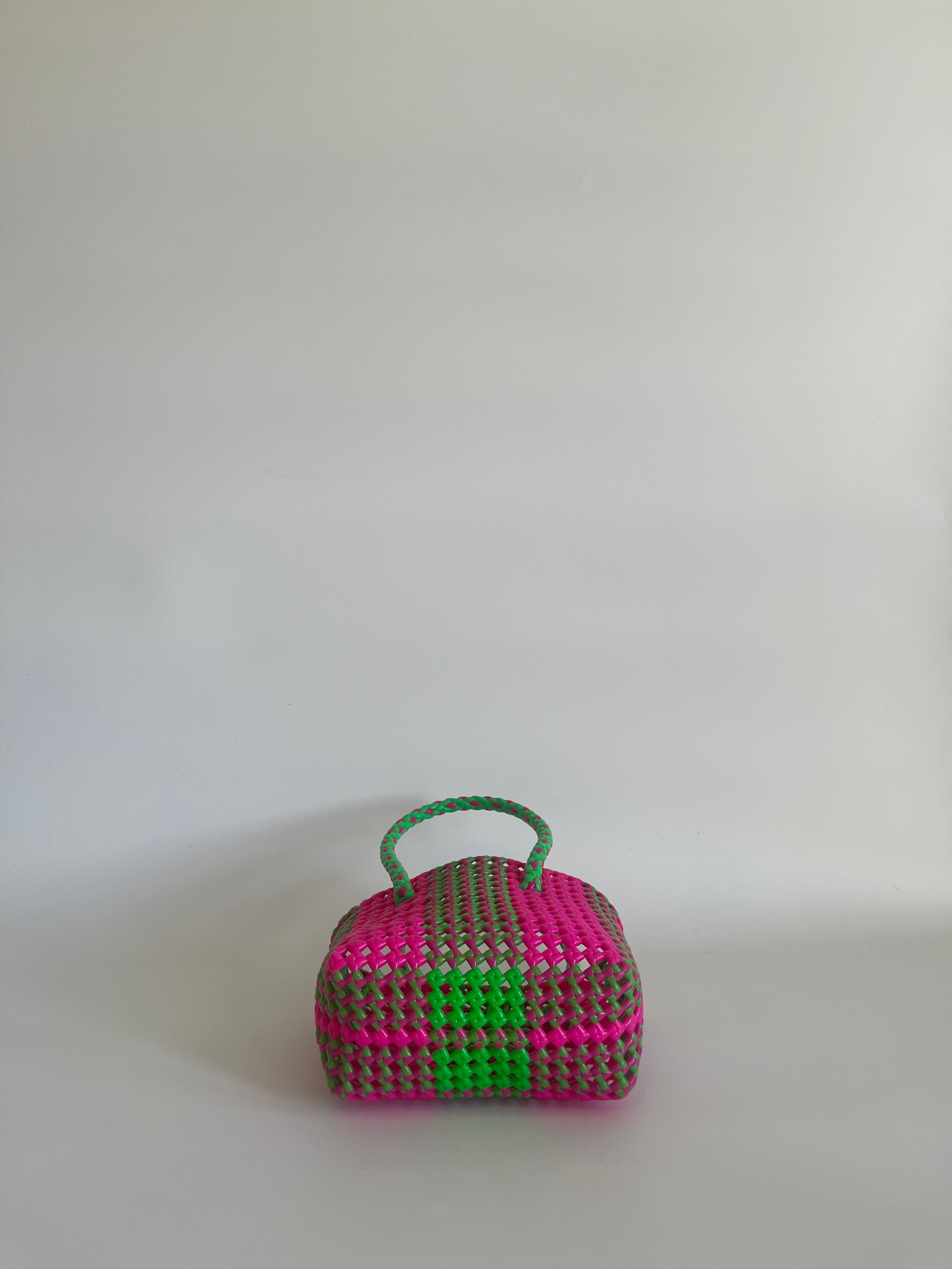 N°20XS bis - SAC PANIER TRESSÉ MAIN - MINI - rose fluo & vert fluo