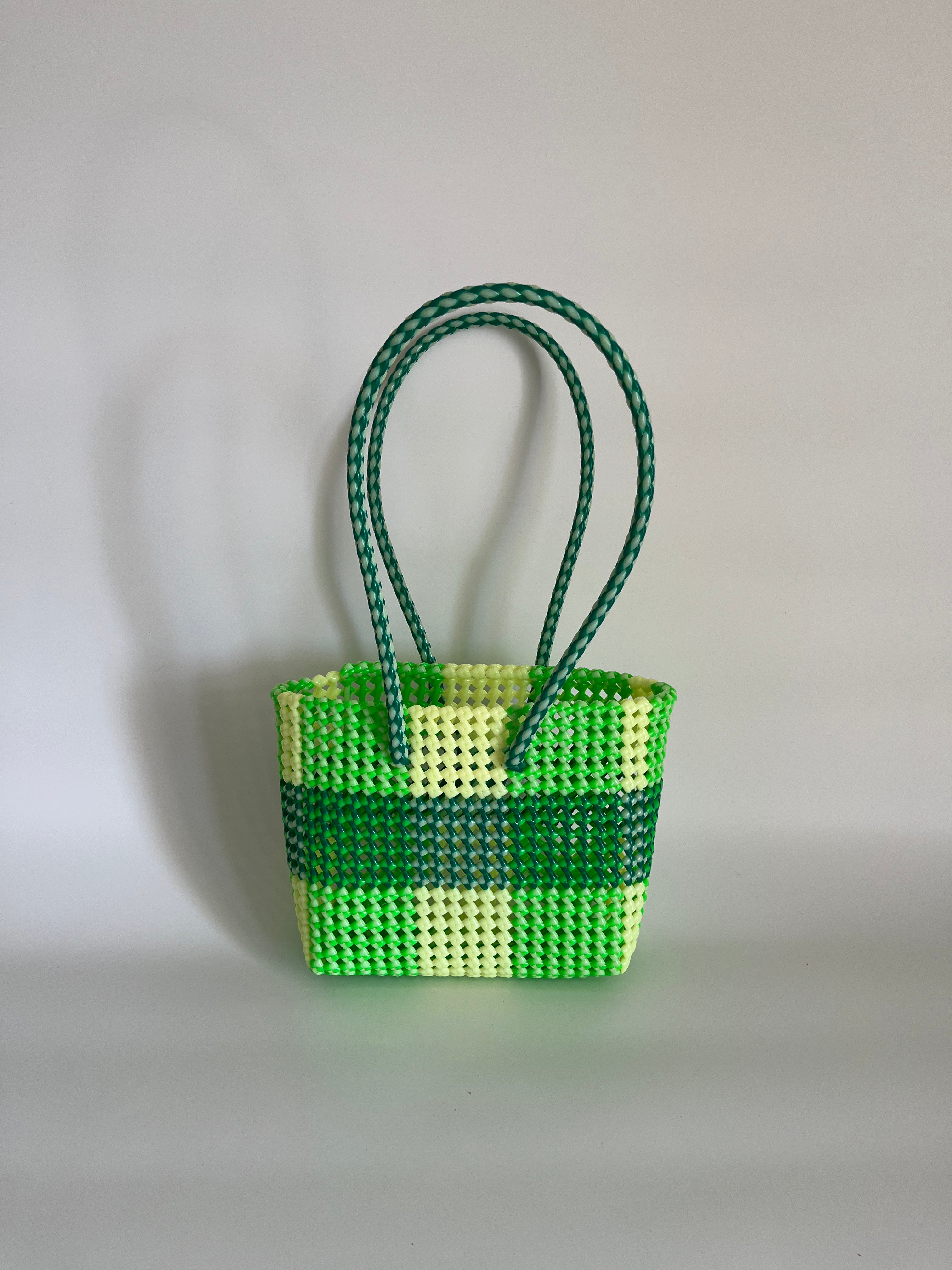N°246S - SAC PANIER TRESSÉ MAIN - PETIT - multicolors
