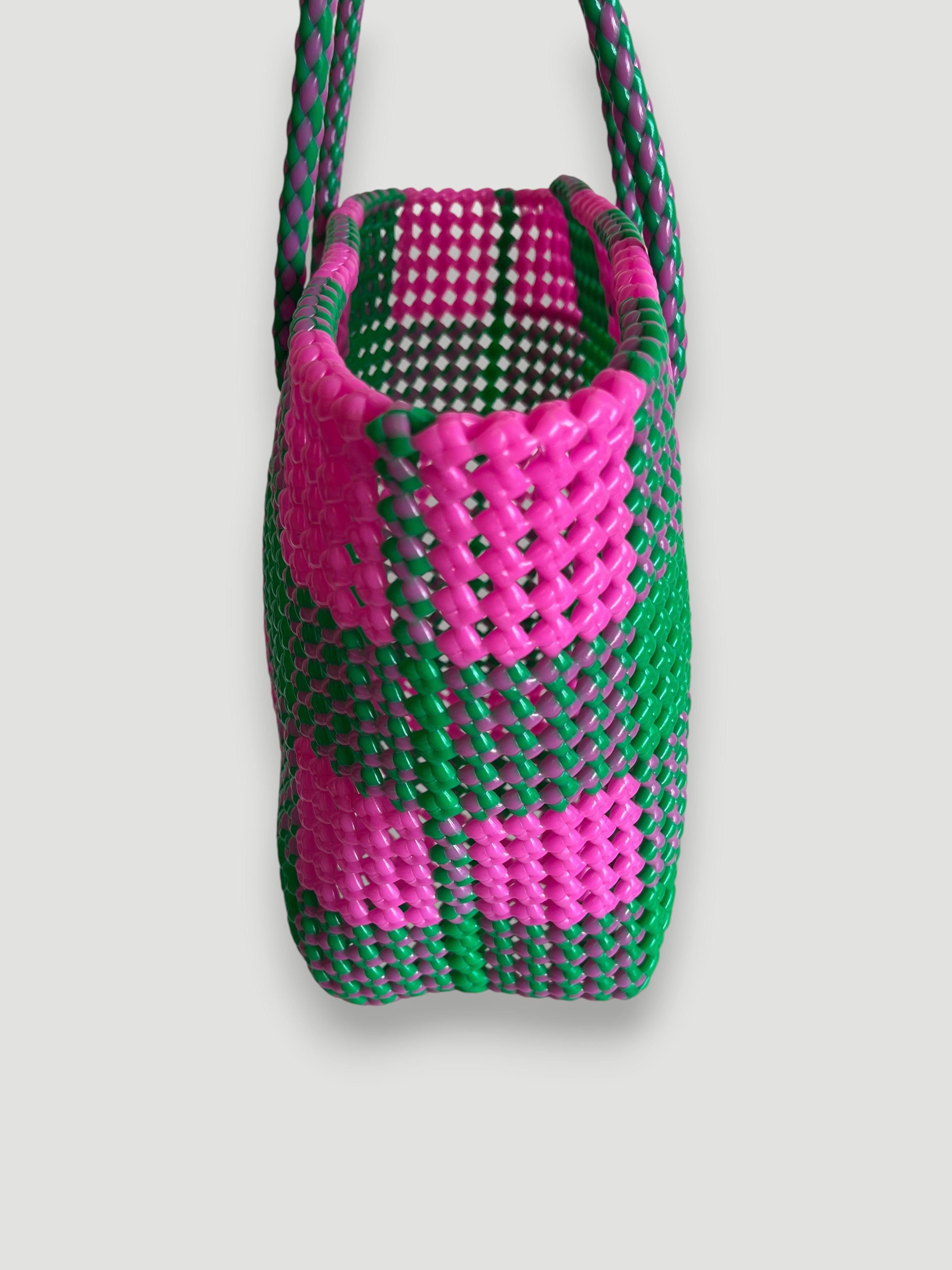 No. 19M - Hand-braided basket bag - medium - light pink & green