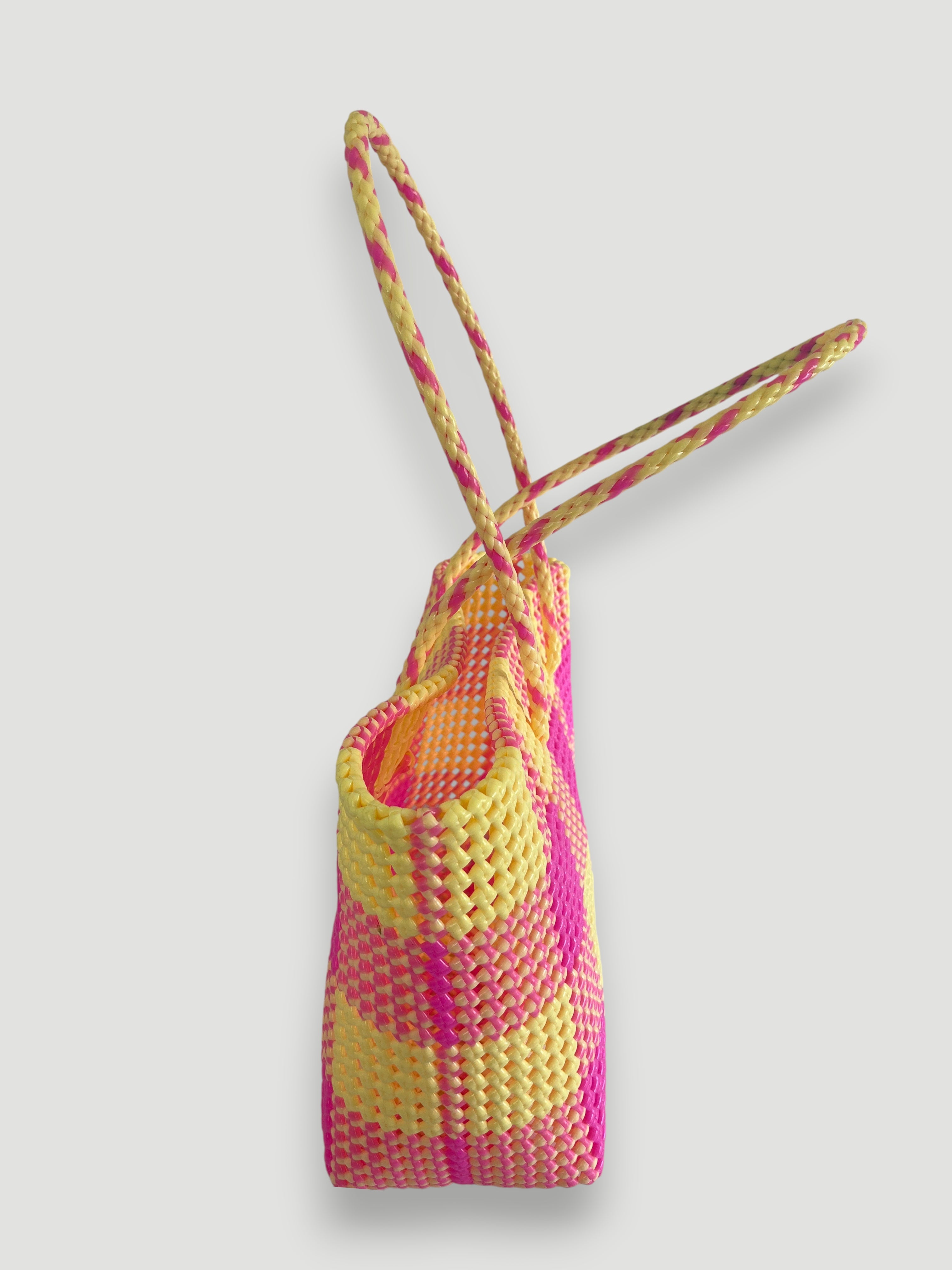 No. 27L - Hand-braided basket bag - large - cream & light pink