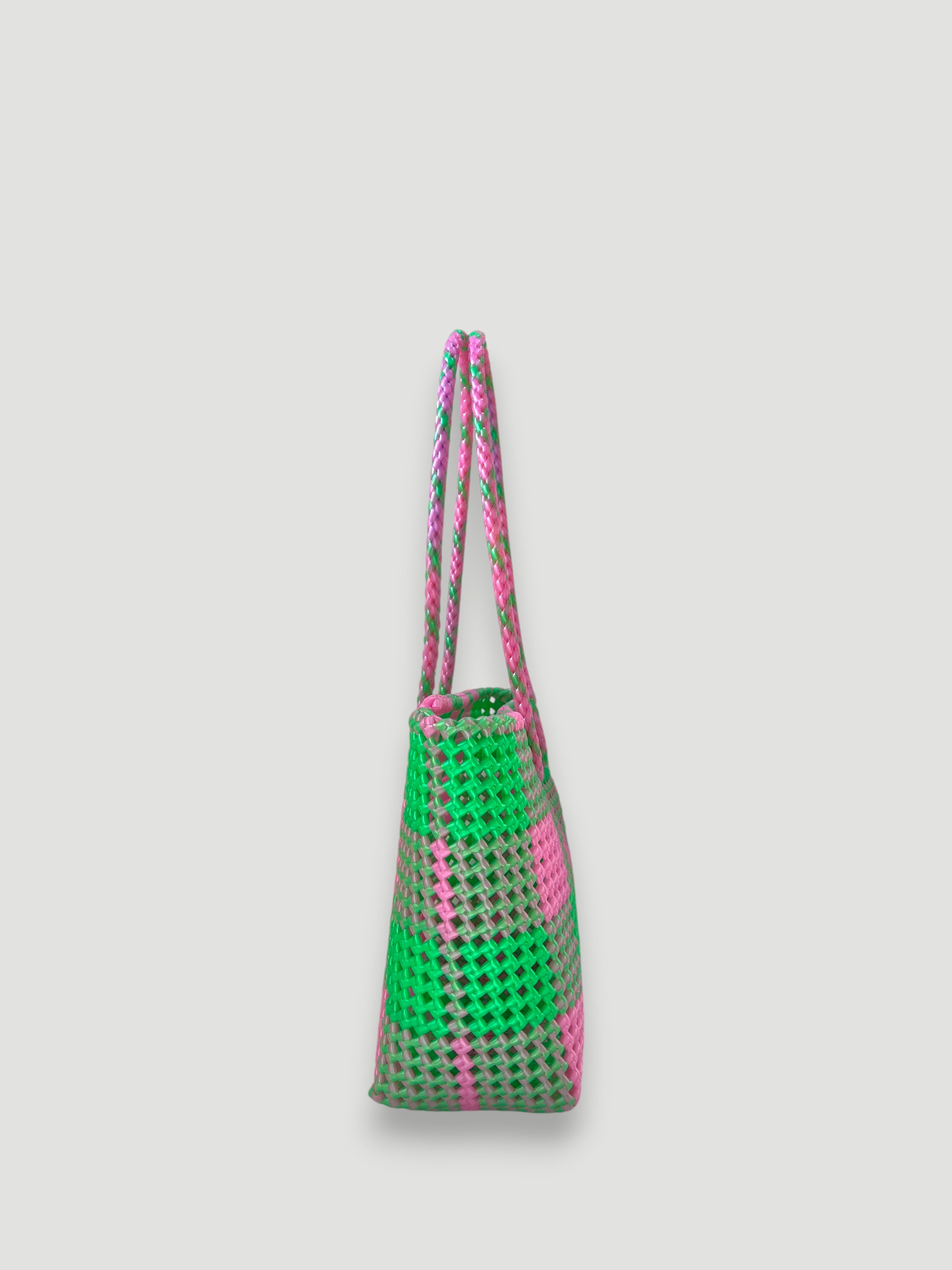 N°522M - HANDWOVEN BASKET BAG - MEDIUM - metallic pink & metallic green