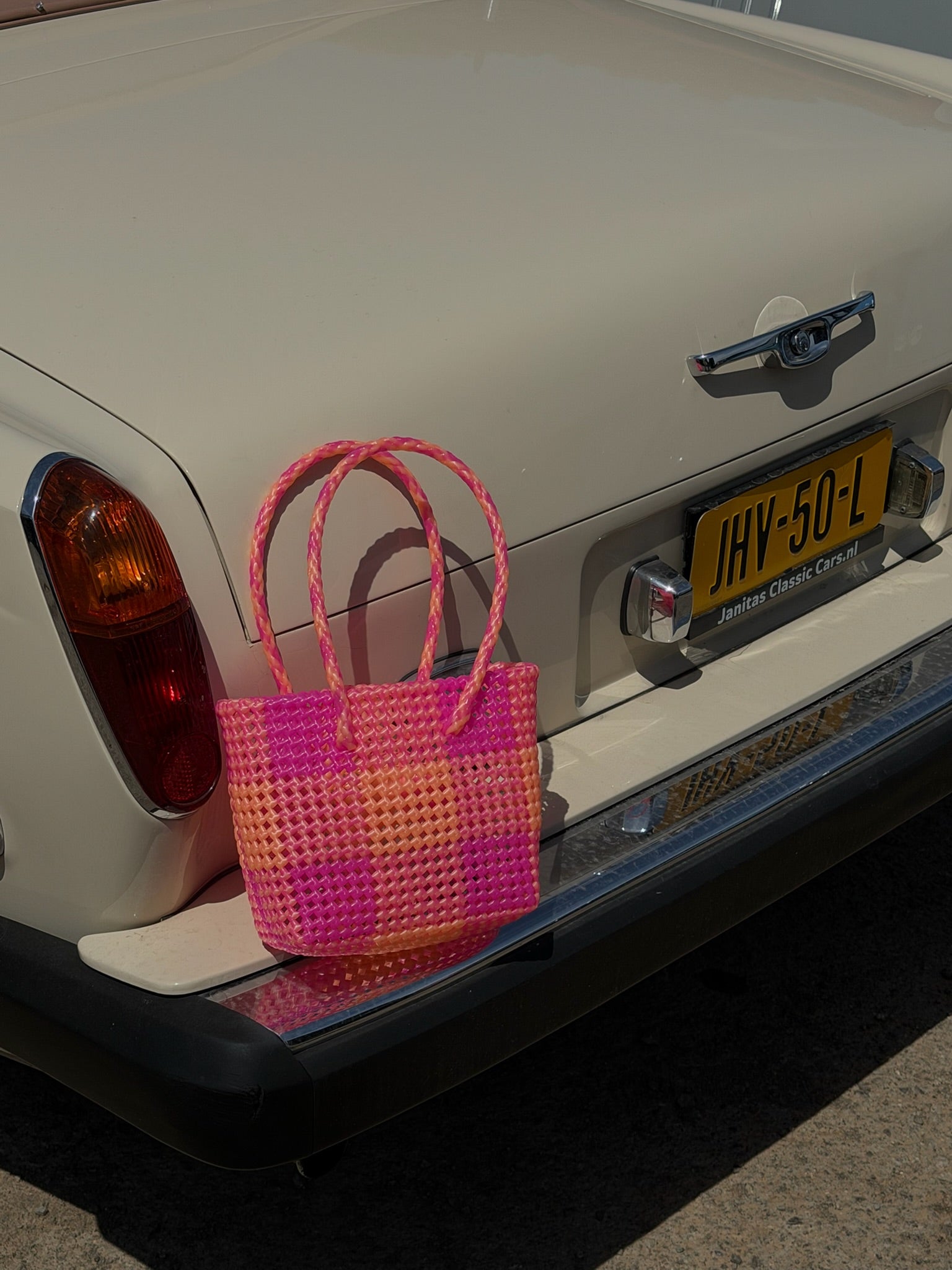 N°512S - SAC PANIER TRESSÉ MAIN - PETIT - orange métallique & rose fluo glacé