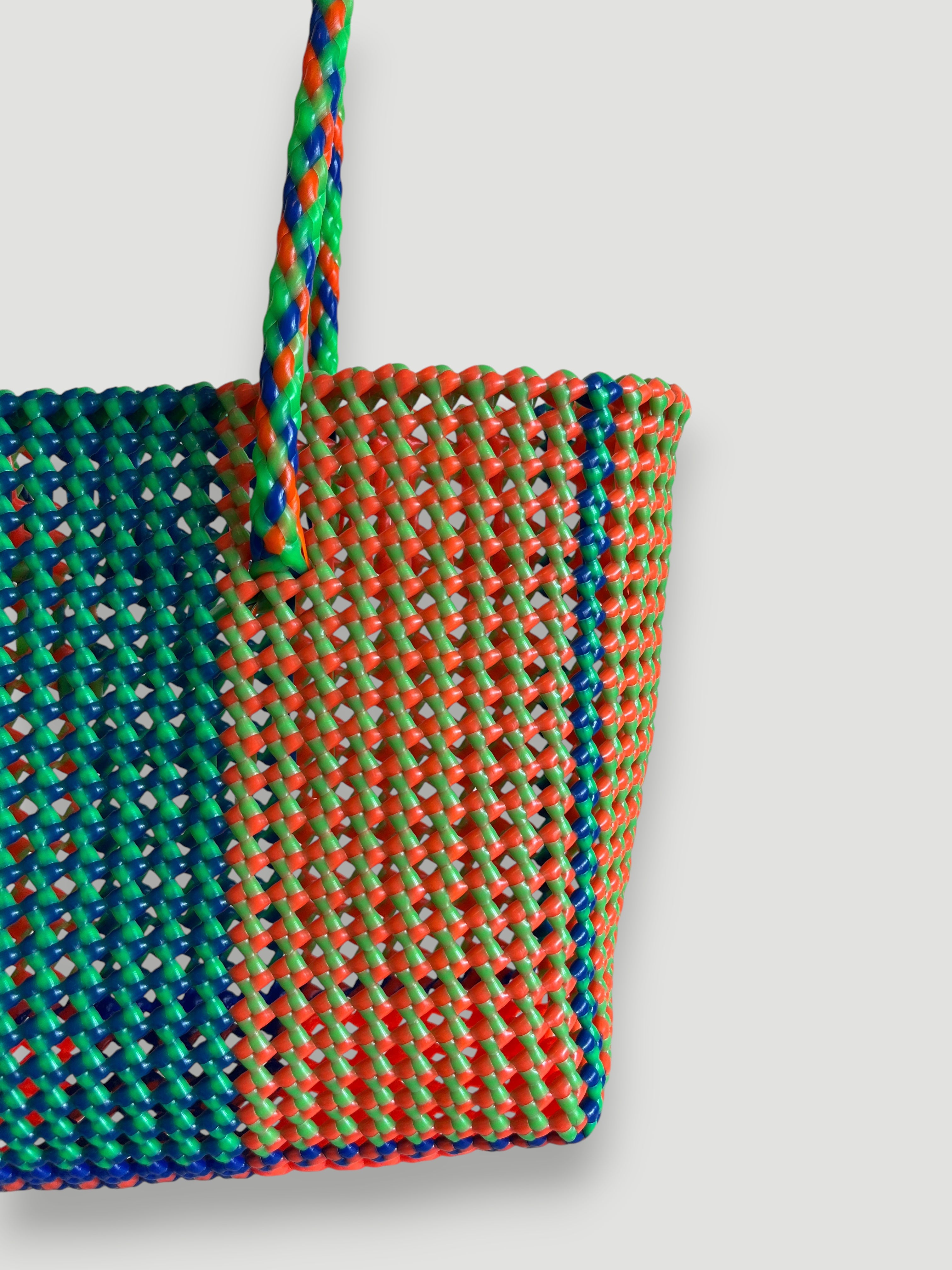N°397M - SAC PANIER TRESSE MAIN - MOYEN - multicolors