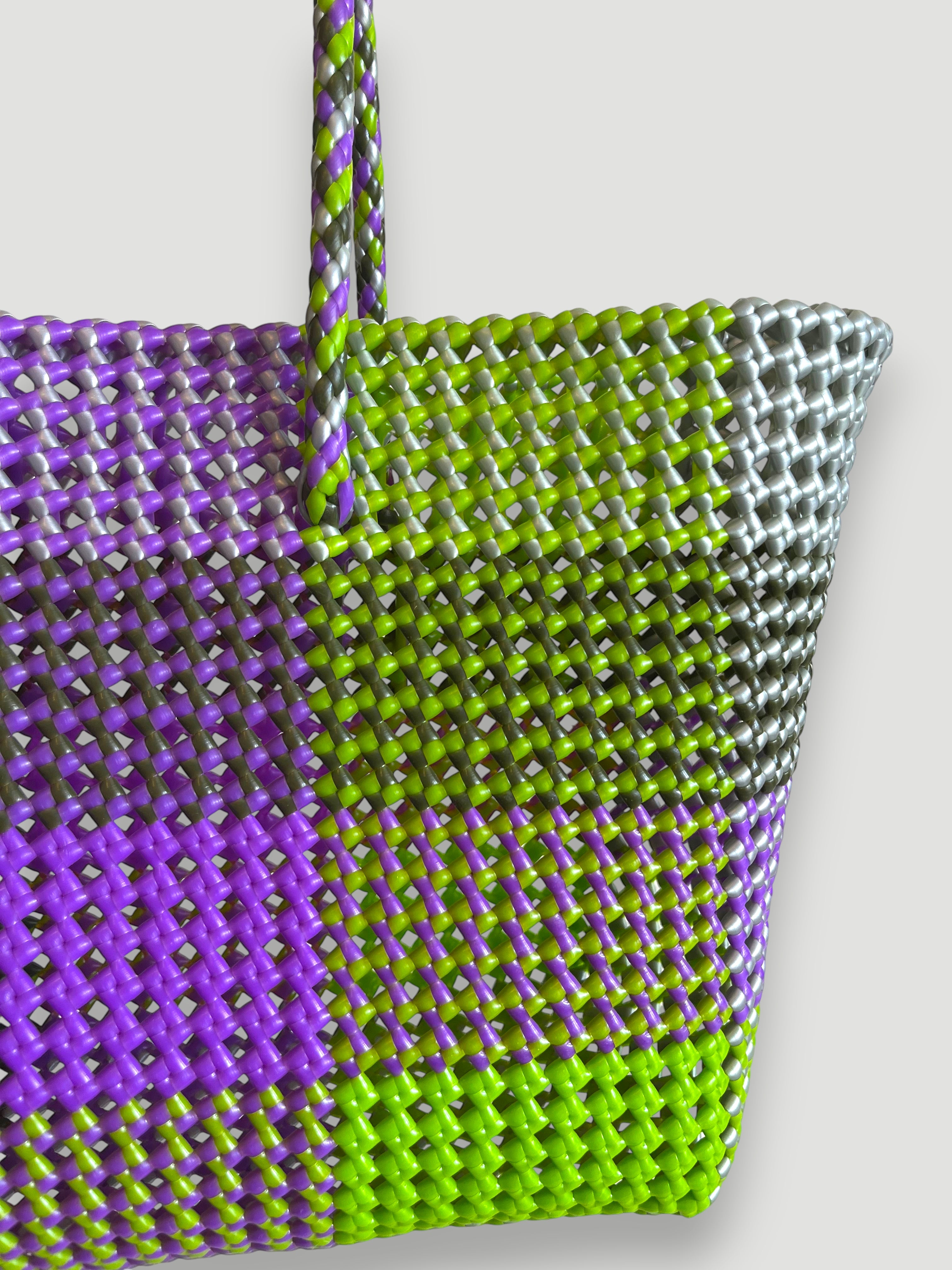N°310L - SAC PANIER TRESSÉ MAIN - GRAND - multicolors