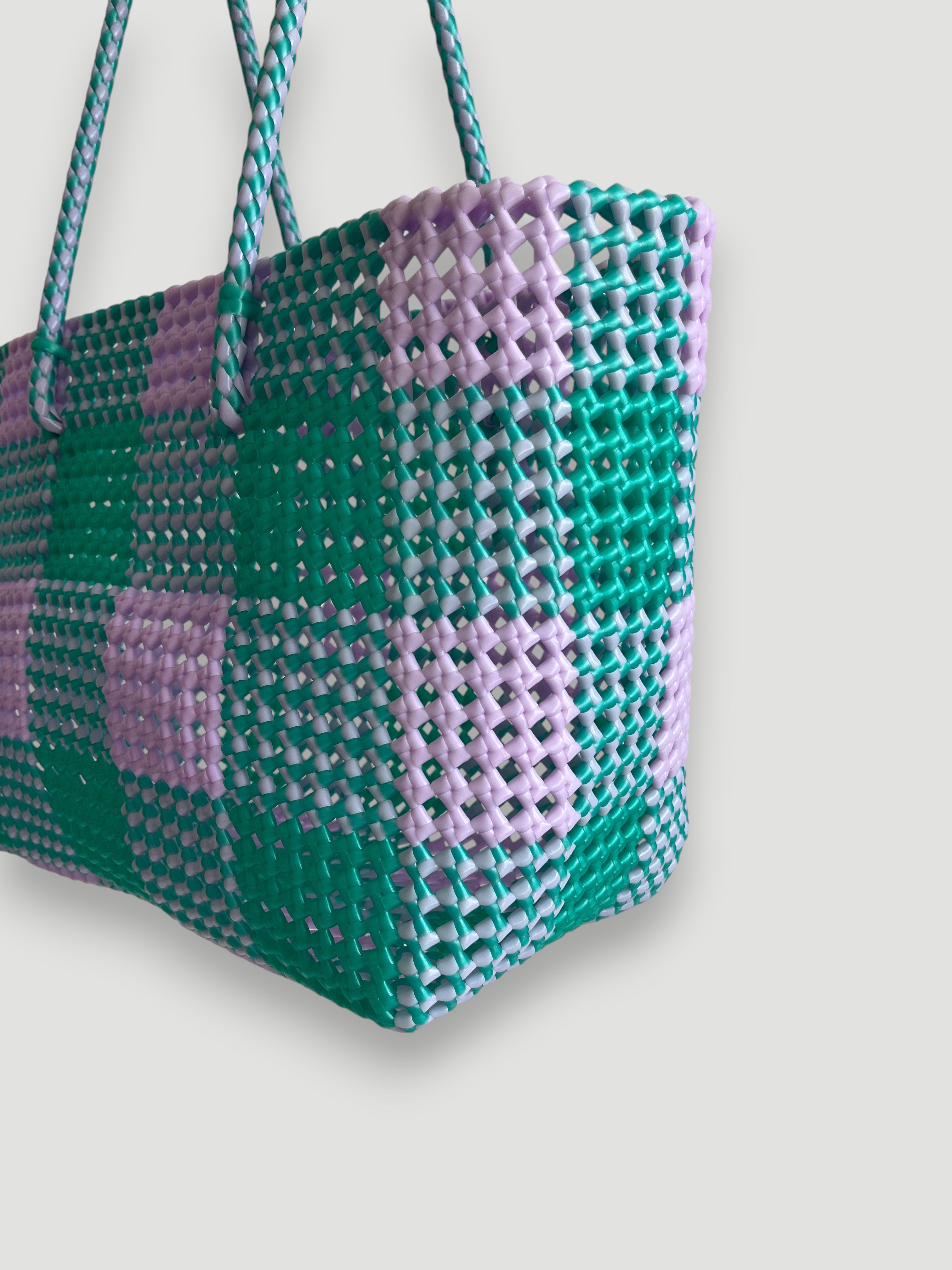N°551L - SAC PANIER TRESSÉ MAIN - GRAND - lavande & turquoise irisé