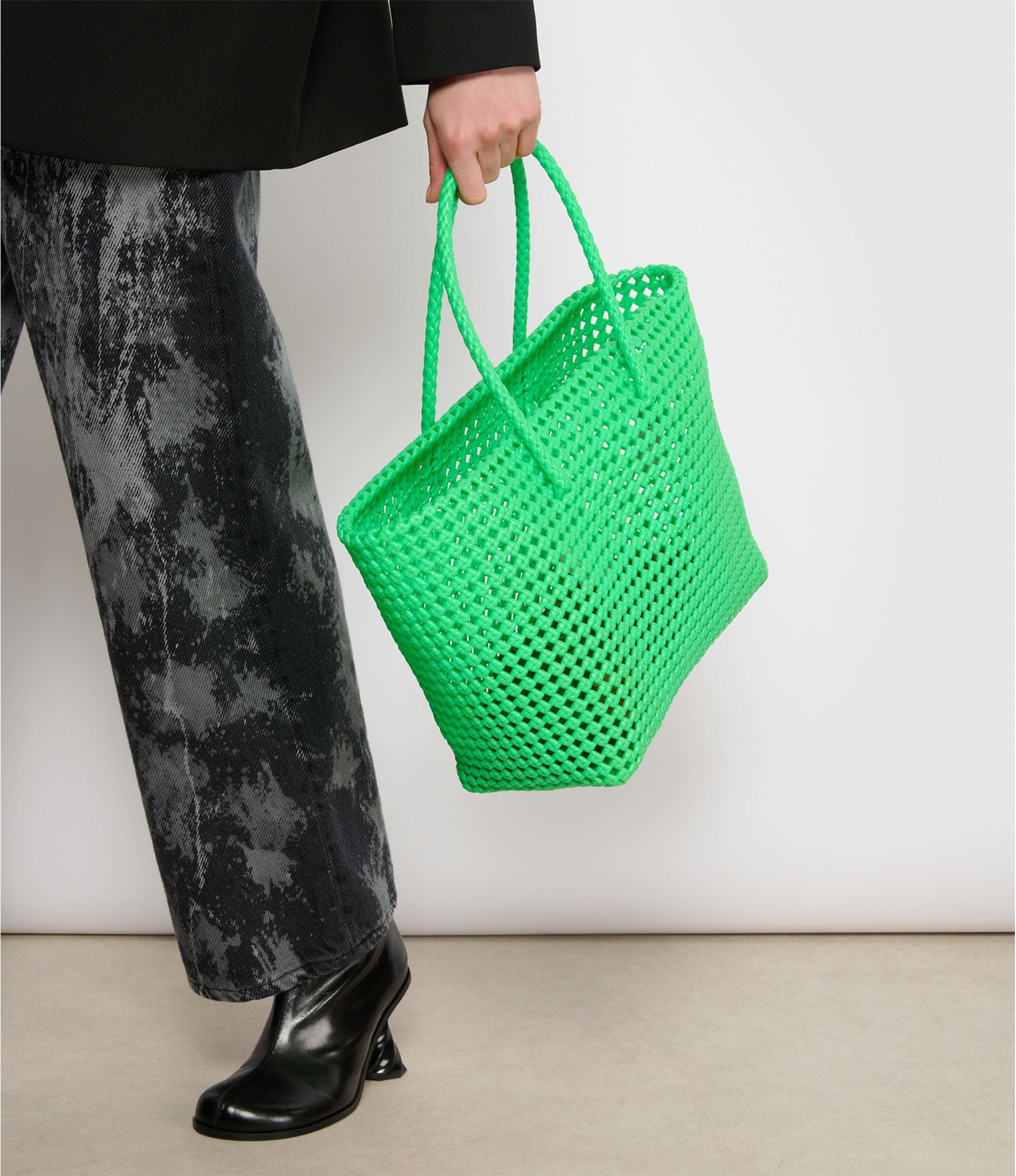 N°41L - SAC PANIER TRESSÉ MAIN - GRAND - vert fluo