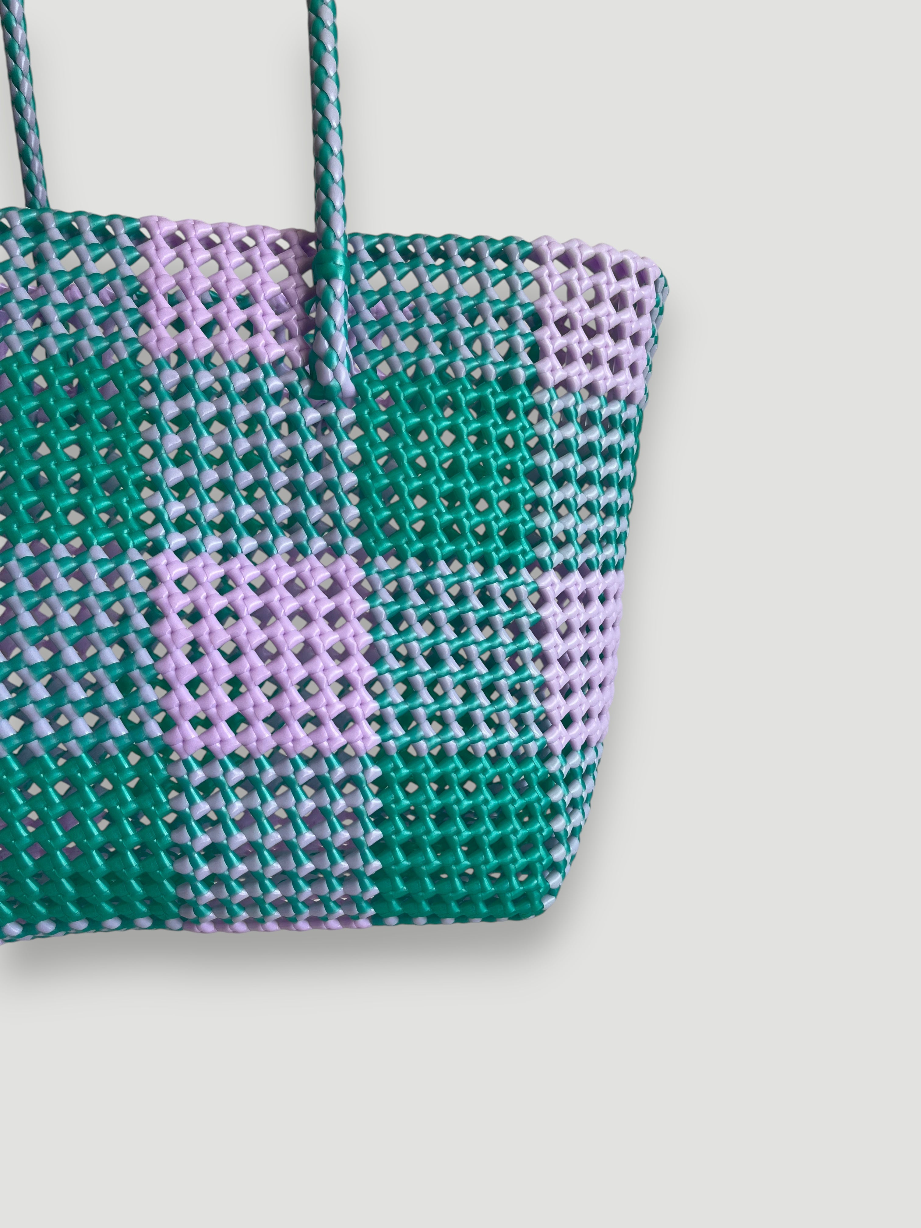 N°551L - SAC PANIER TRESSÉ MAIN - GRAND - lavande & turquoise irisé