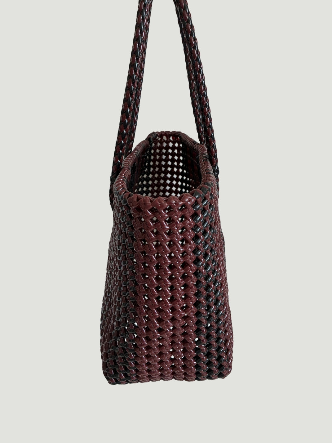 No. 505M - HAND-WOVEN BASKET BAG - MEDIUM - black & burgundy