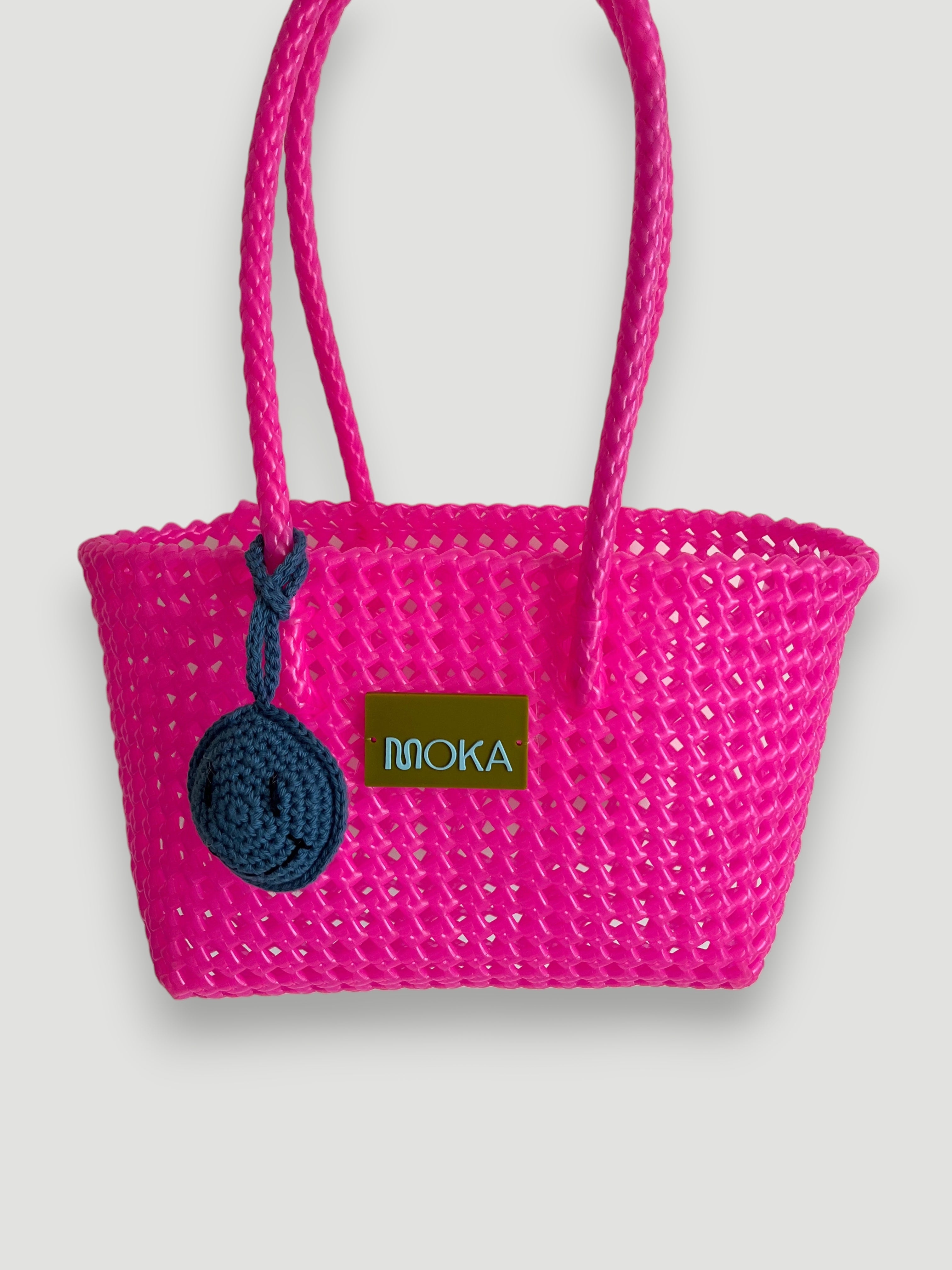 N°525S - SAC PANIER TRESSÉ MAIN - PETIT - rose fluo cristal