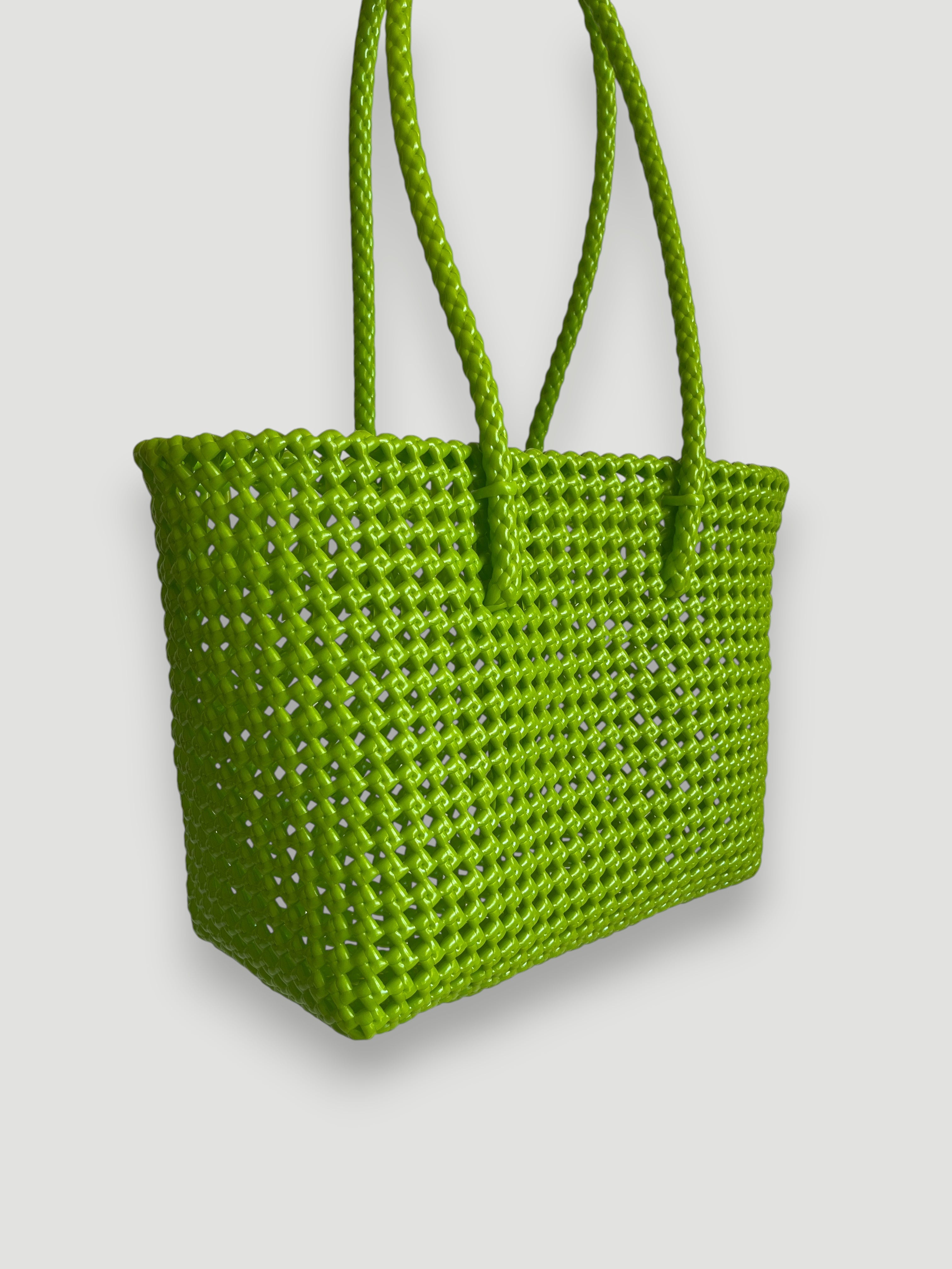 N°137M - SAC PANIER TRESSÉ MAIN - MOYEN - vert clair