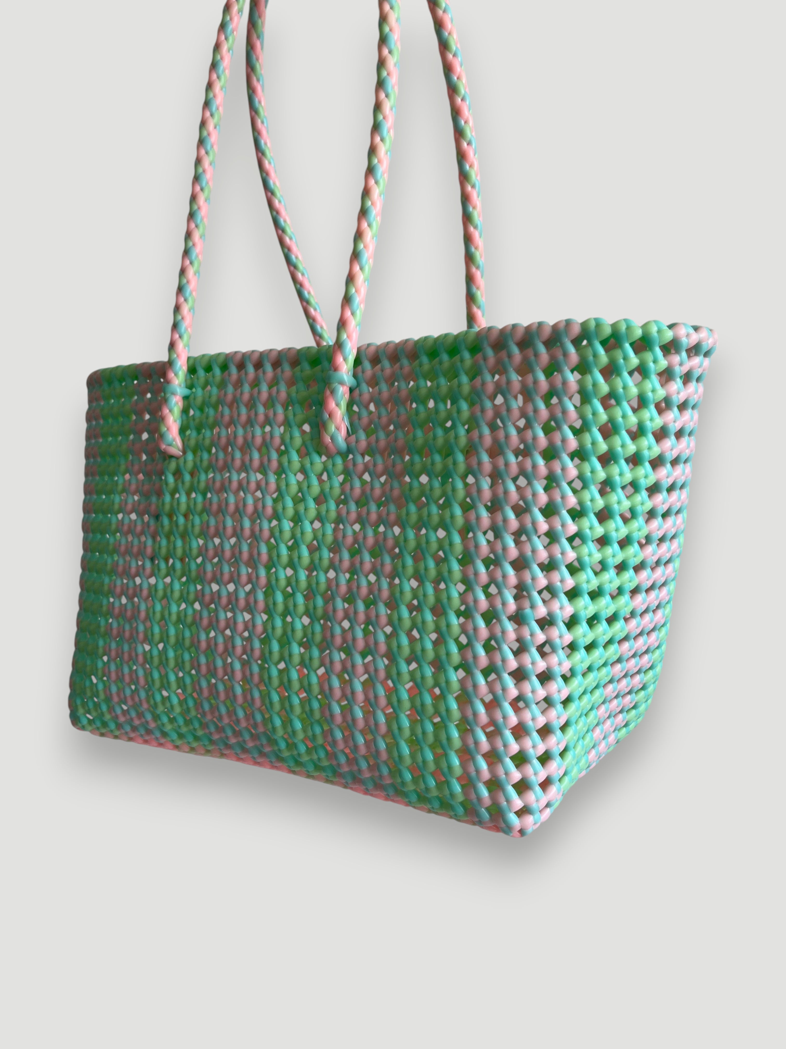 N°100M - SAC PANIER TRESSÉ MAIN - MOYEN - multicolors