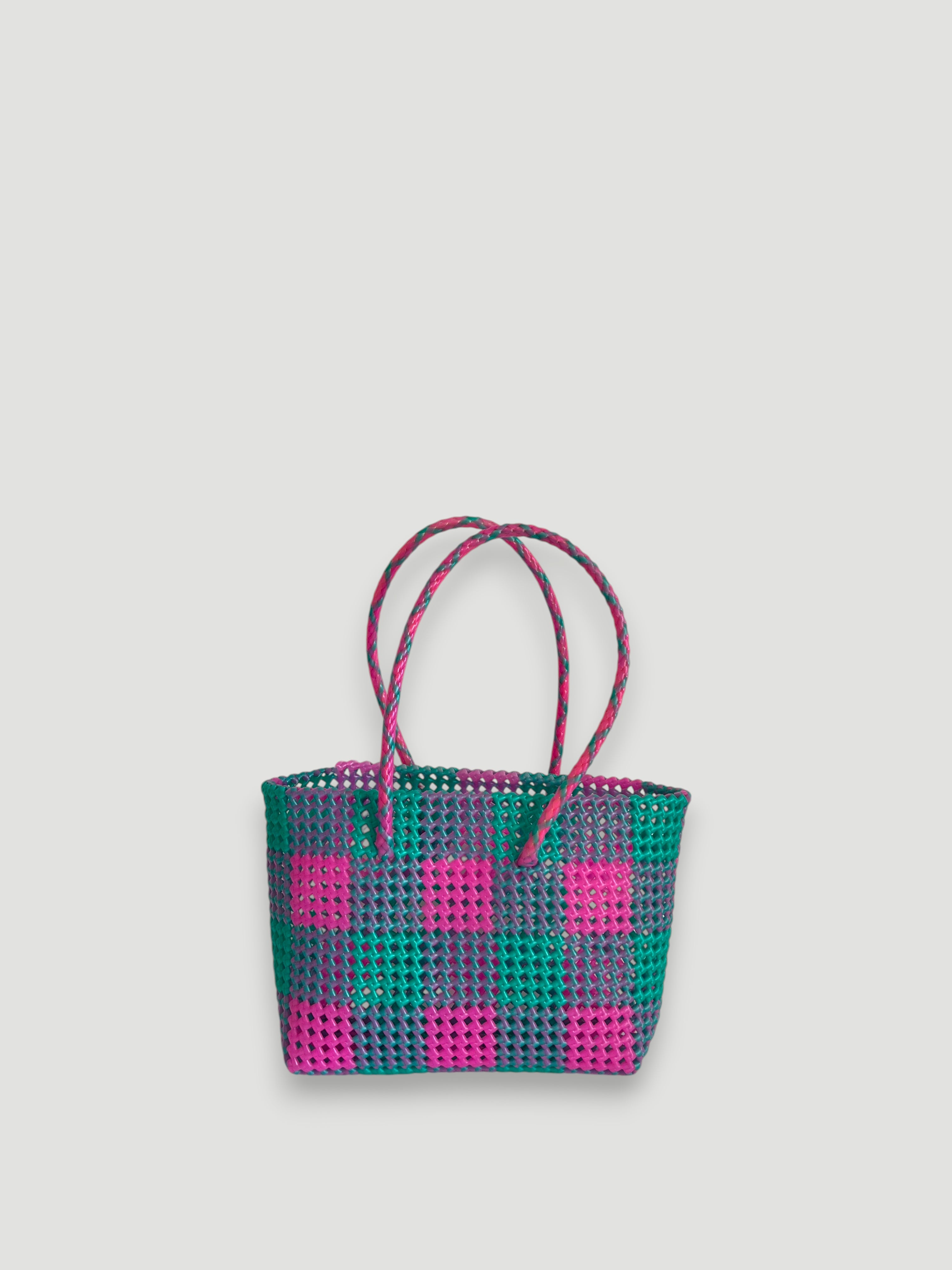 N°537M - SAC PANIER TRESSÉ MAIN - MOYEN - turquoise irisé & rose glossy