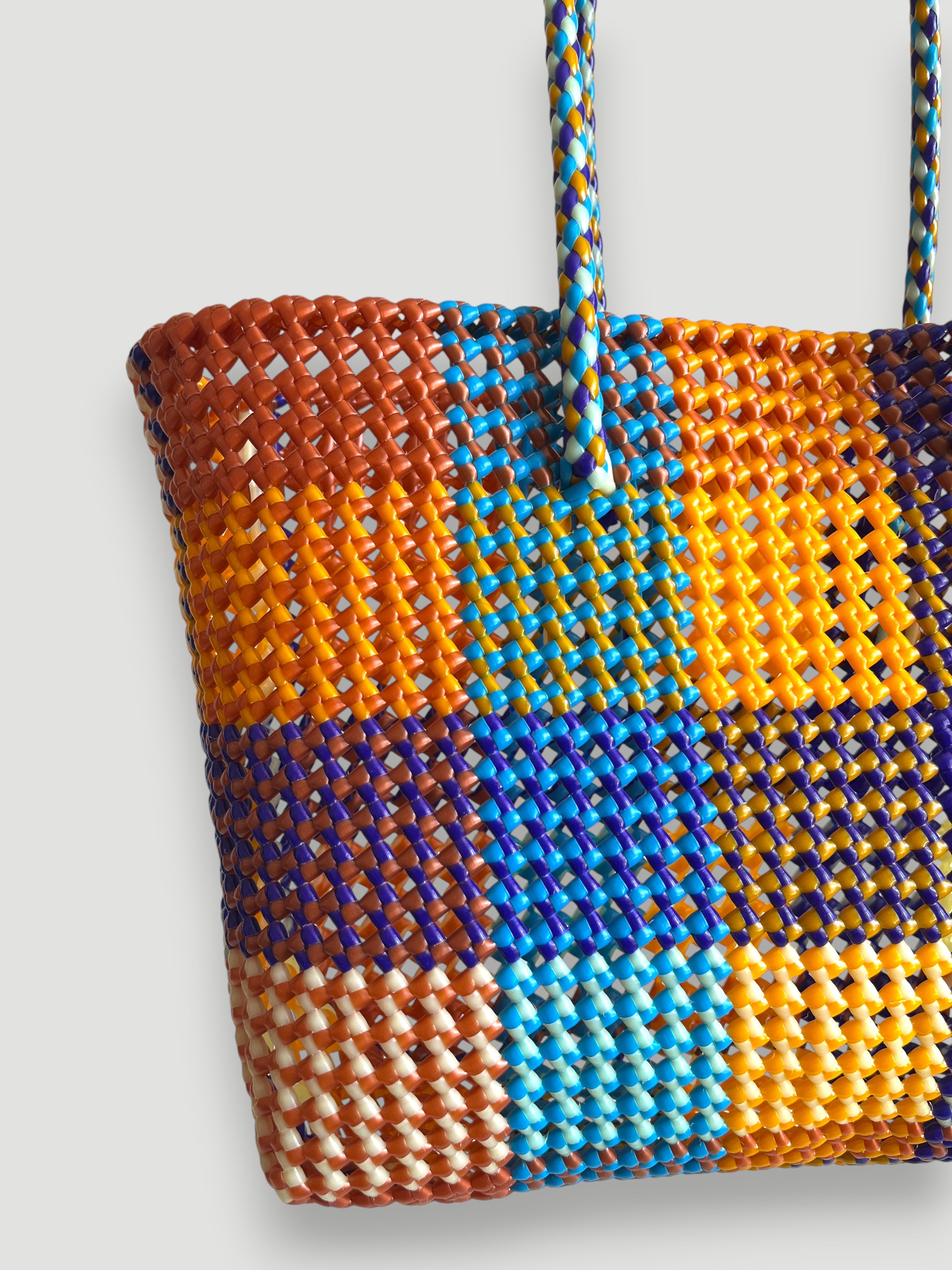 N°424L - SAC PANIER TRESSÉ MAIN - GRAND - multicolors
