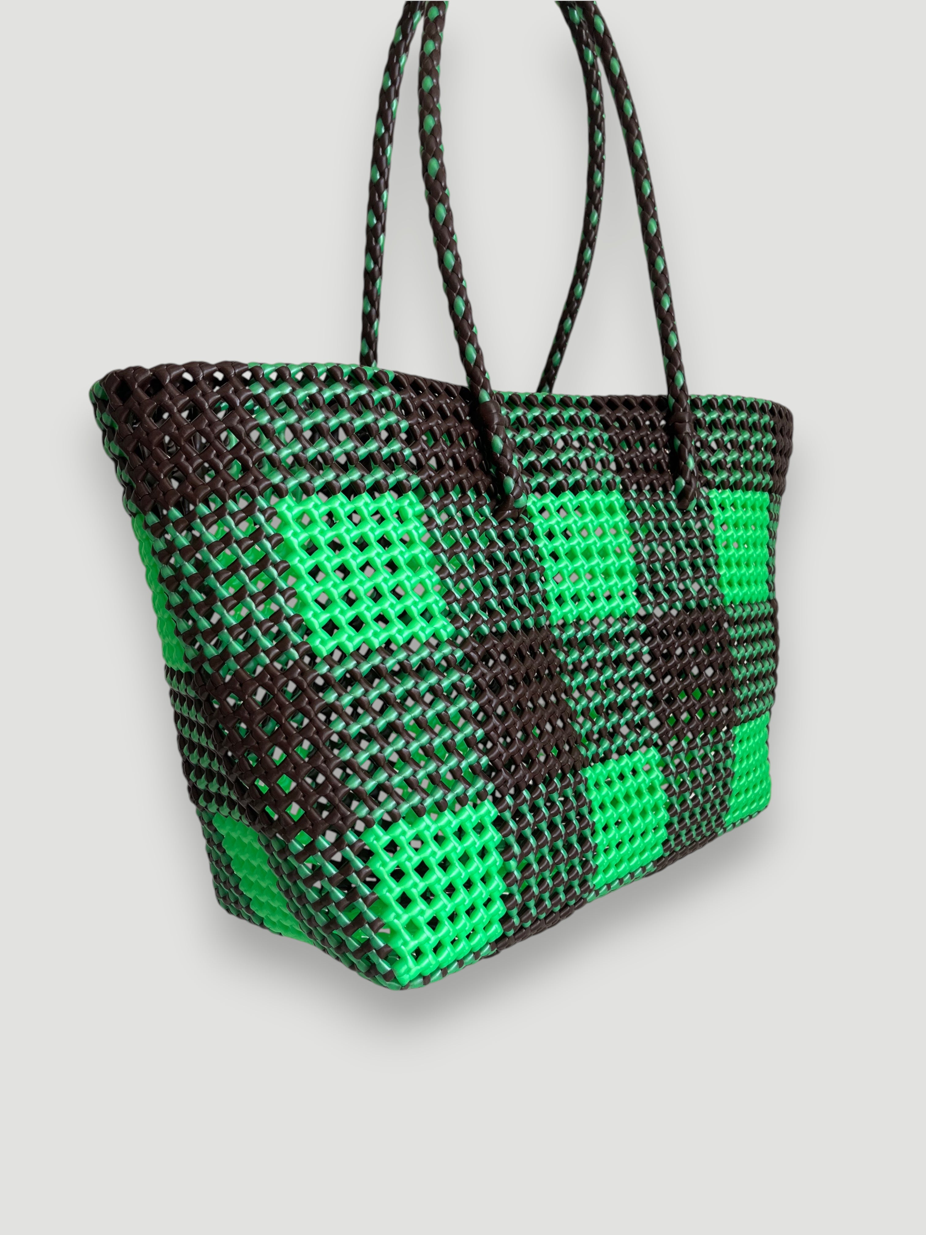 N°550L - SAC PANIER TRESSÉ MAIN - GRAND - marron & vert irisé