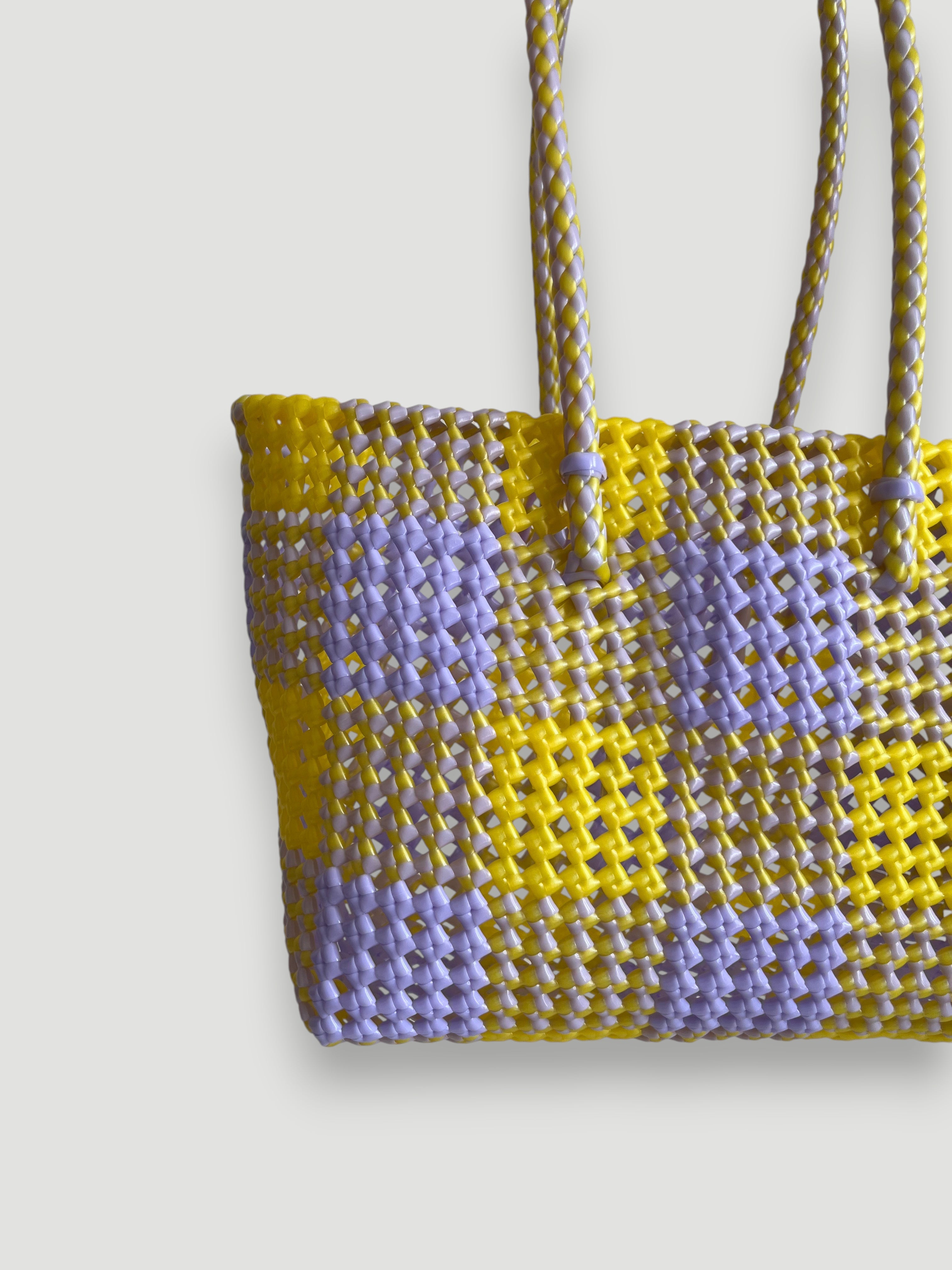 N°549M - SAC PANIER TRESSÉ MAIN - MOYEN - lavande & jaune irisé