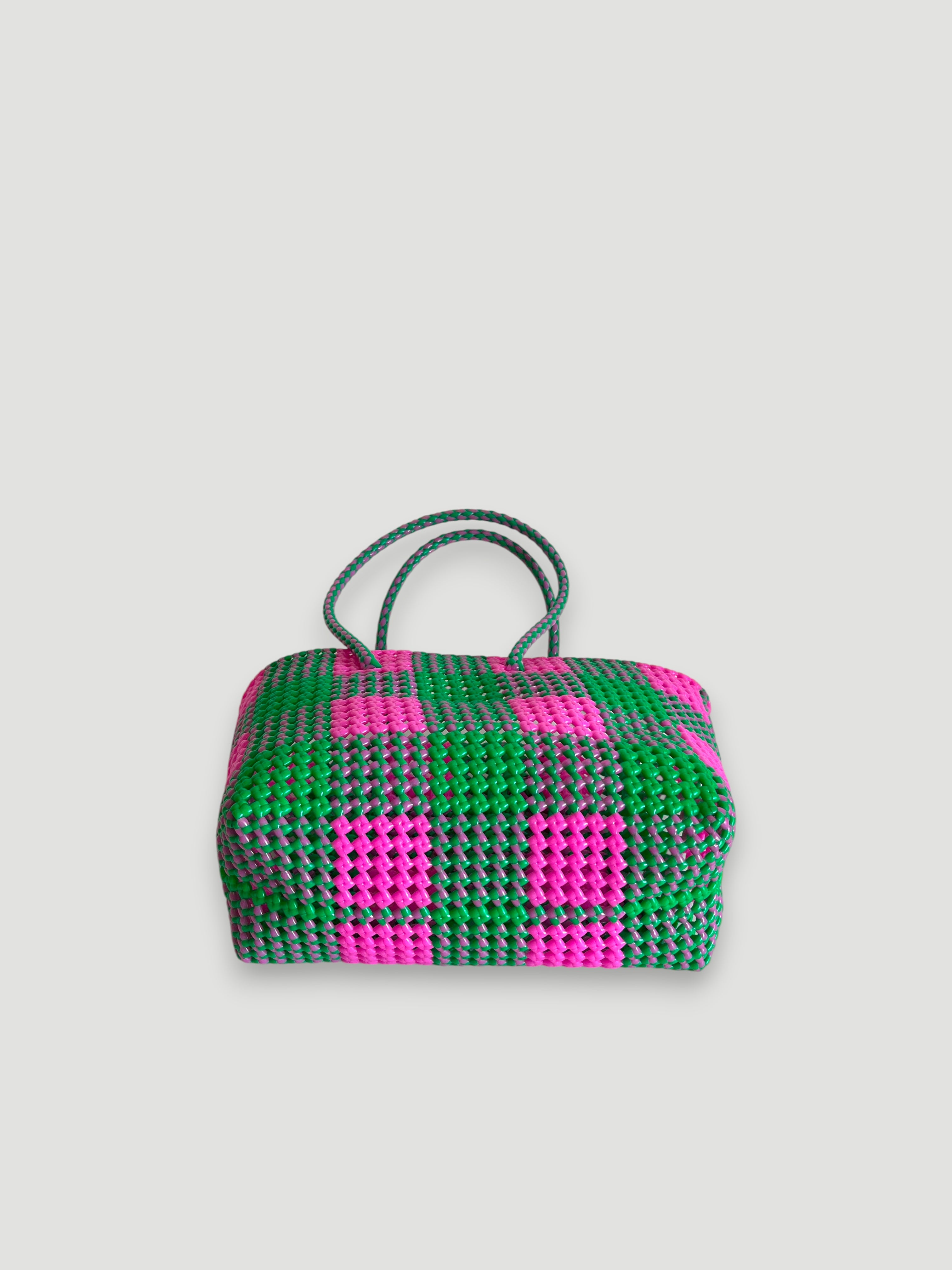 No. 19M - Hand-braided basket bag - medium - light pink &amp; green