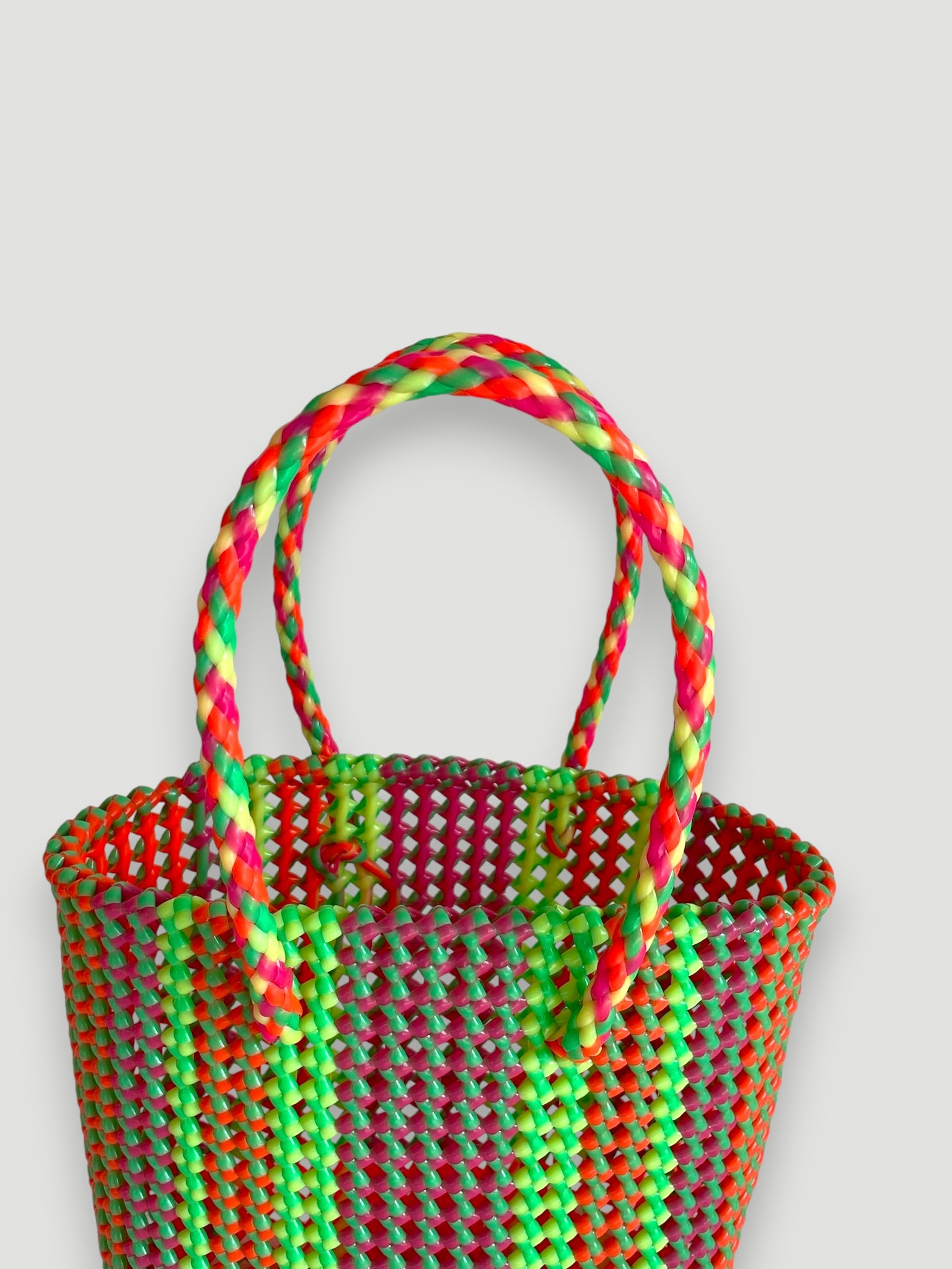 N°248S - SAC PANIER TRESSÉ MAIN - PETIT - multicolors