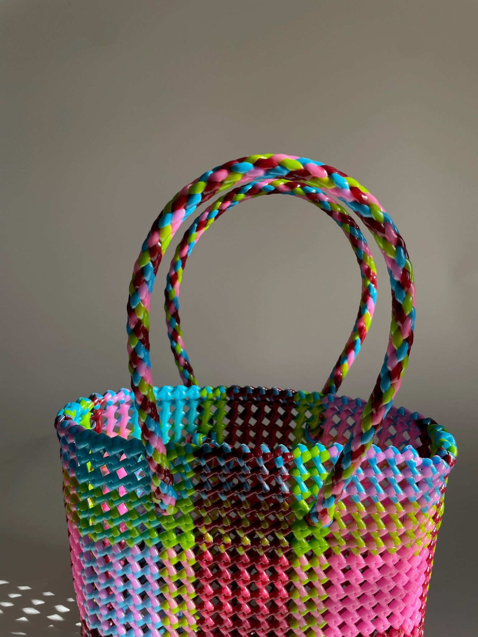 N°250S - SAC PANIER TRESSÉ MAIN - PETIT - multicolors