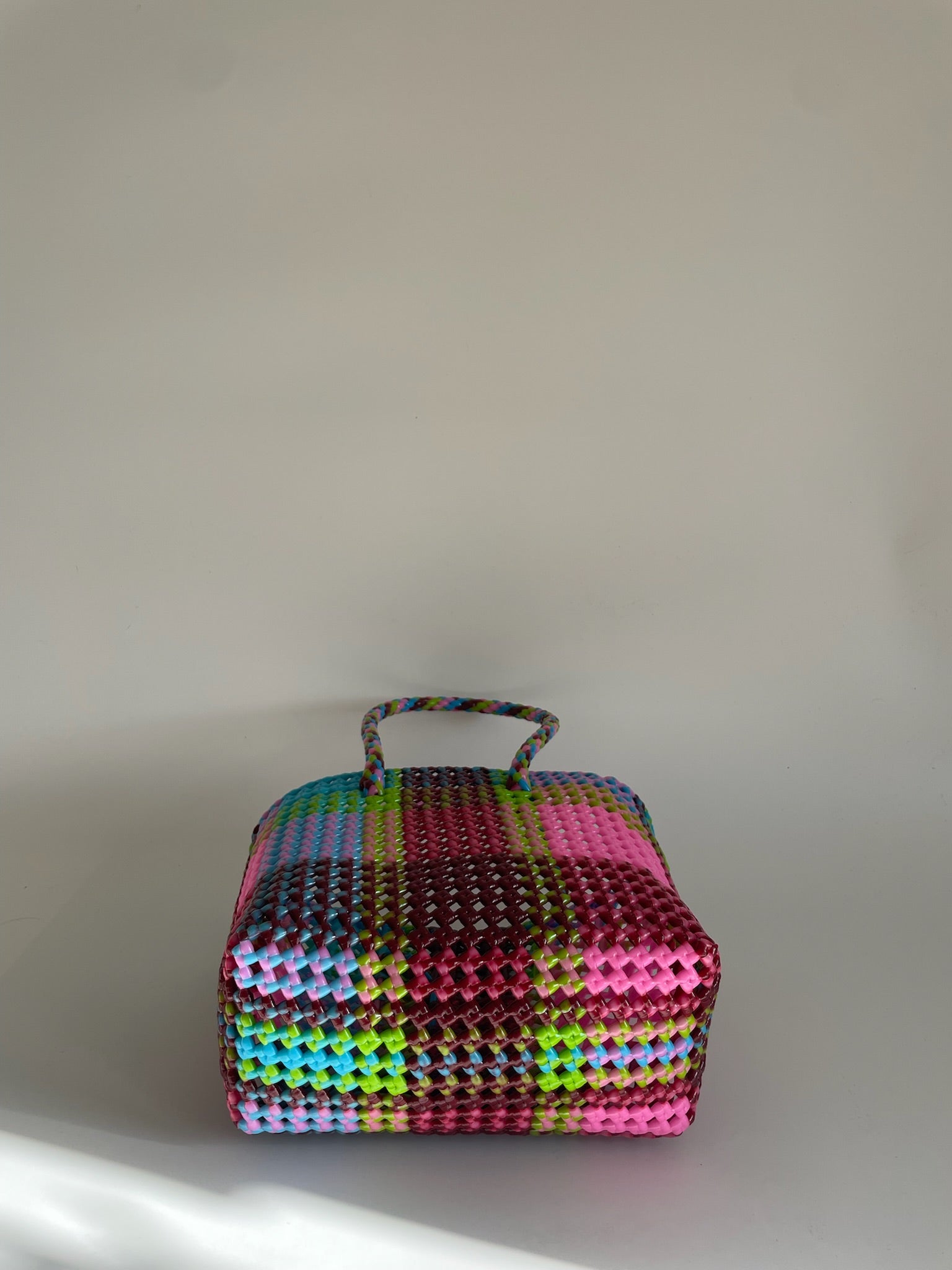 N°250S - SAC PANIER TRESSÉ MAIN - PETIT - multicolors