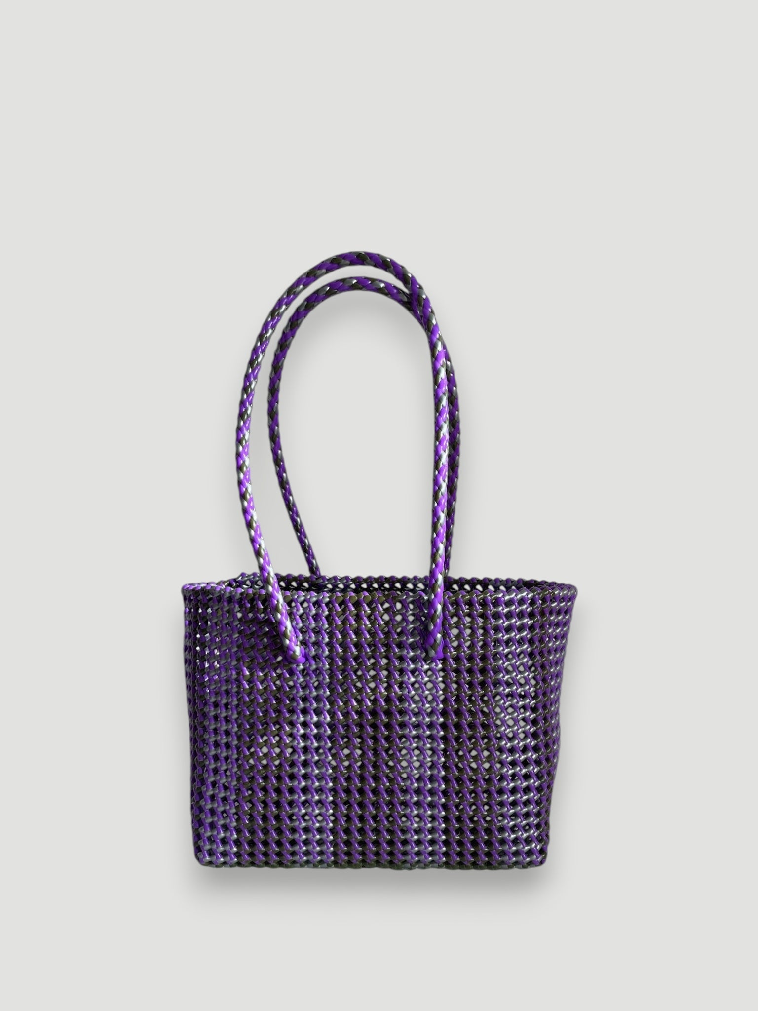 N°256M - SAC PANIER TRESSÉ MAIN - MOYEN - multicolors
