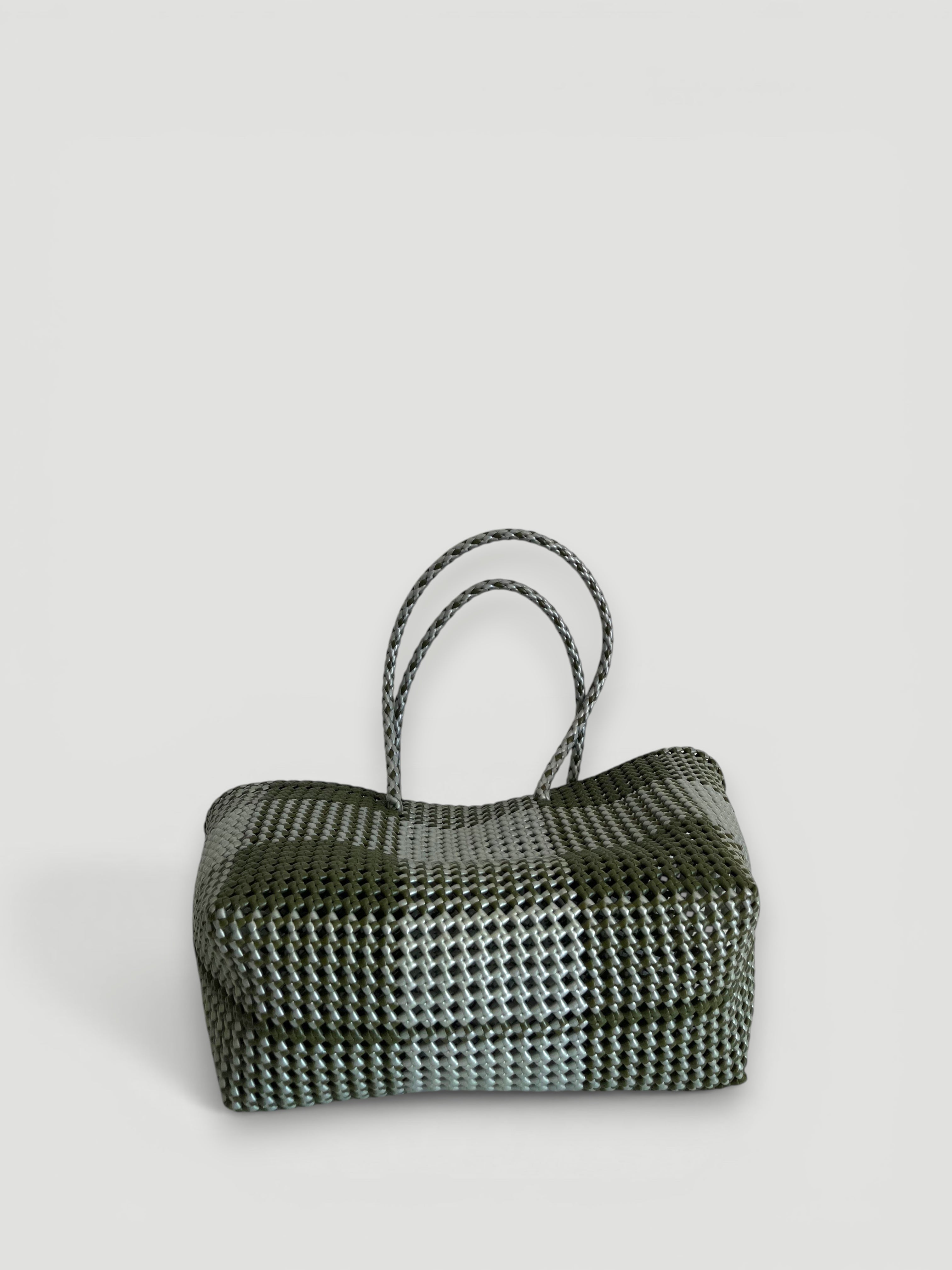 N°208L bis - SAC PANIER TRESSÉ MAIN - GRAND - kaki & argenté