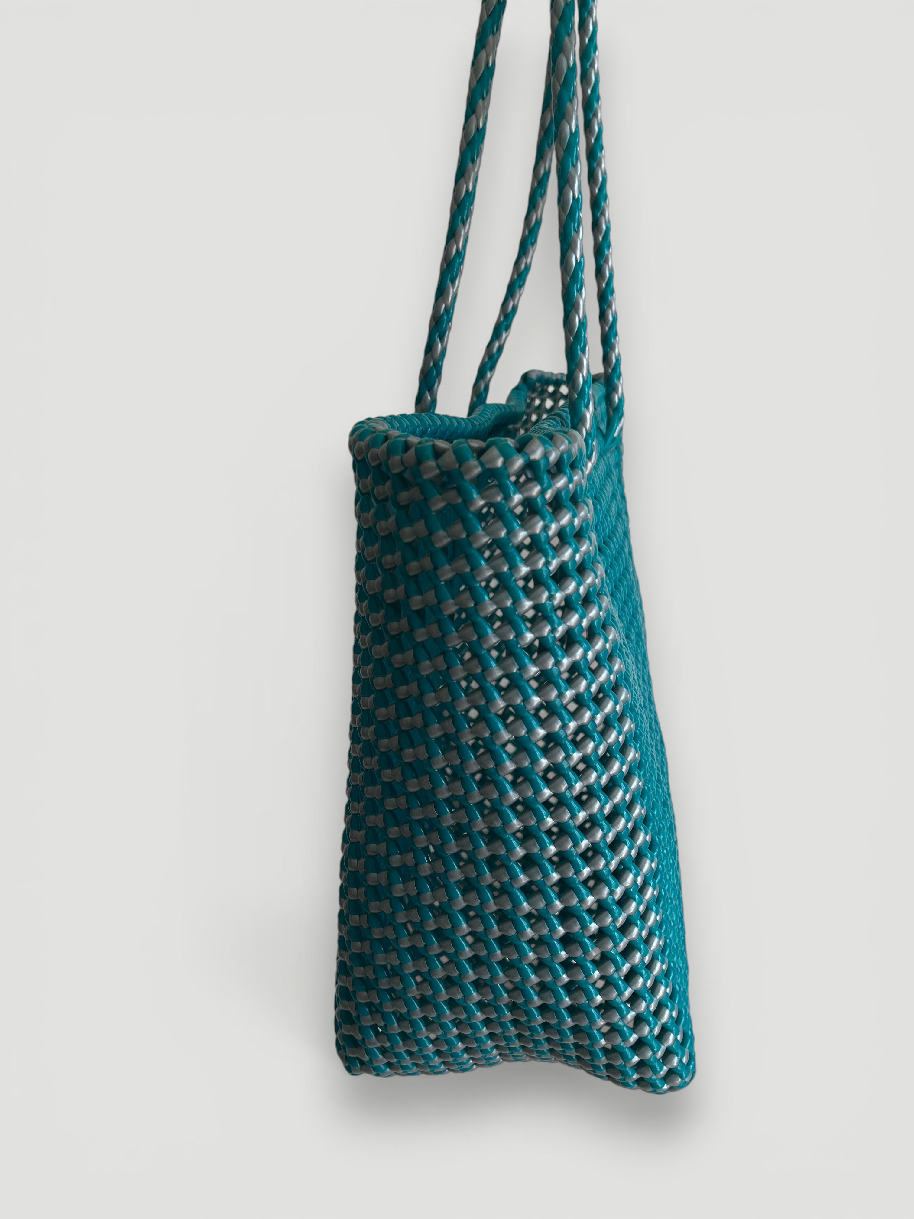 No. 497L - Hand-woven basket bag - large - turquoise &amp; silver