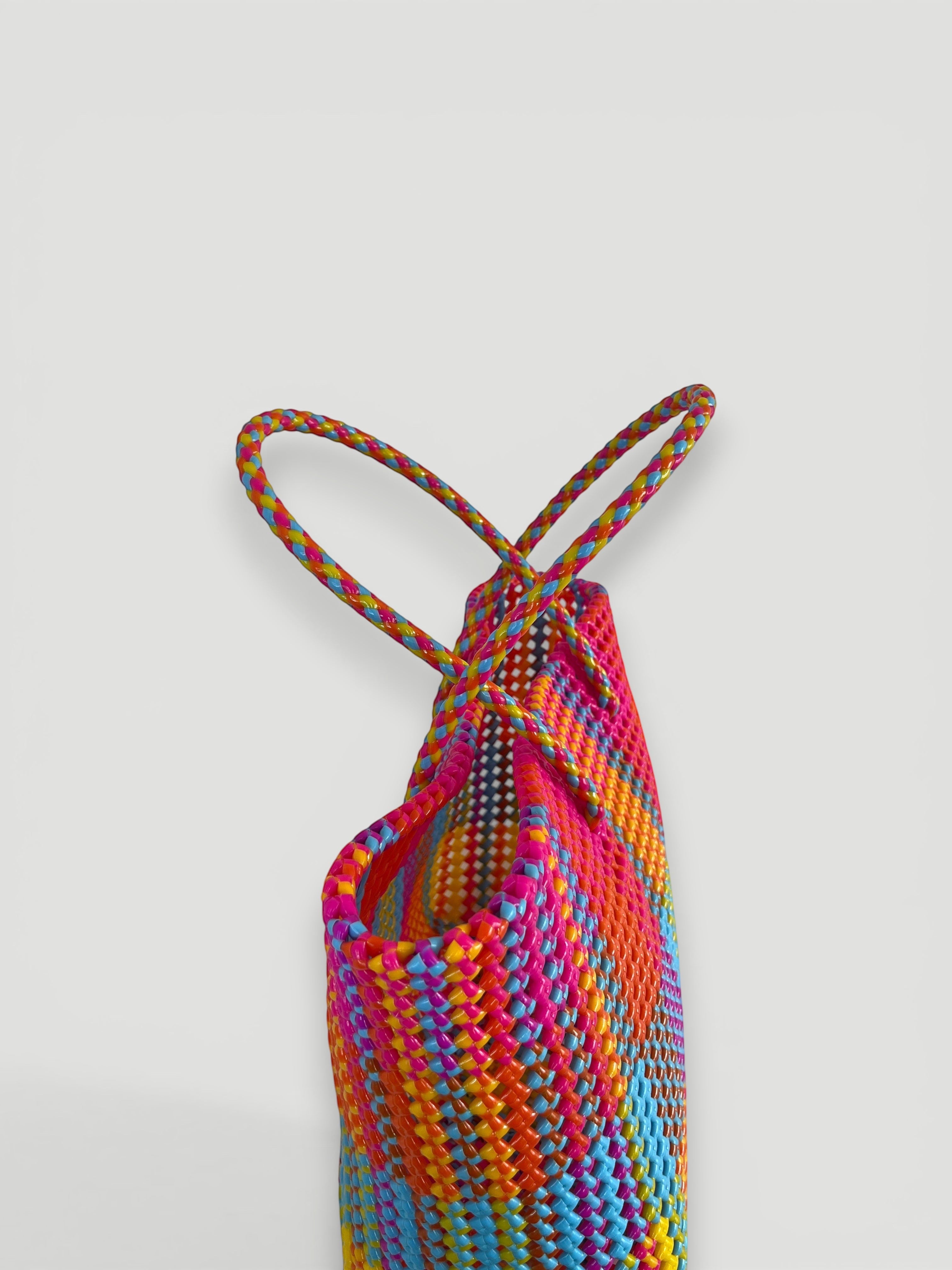 N°320L - SAC PANIER TRESSÉ MAIN - GRAND - multicolors