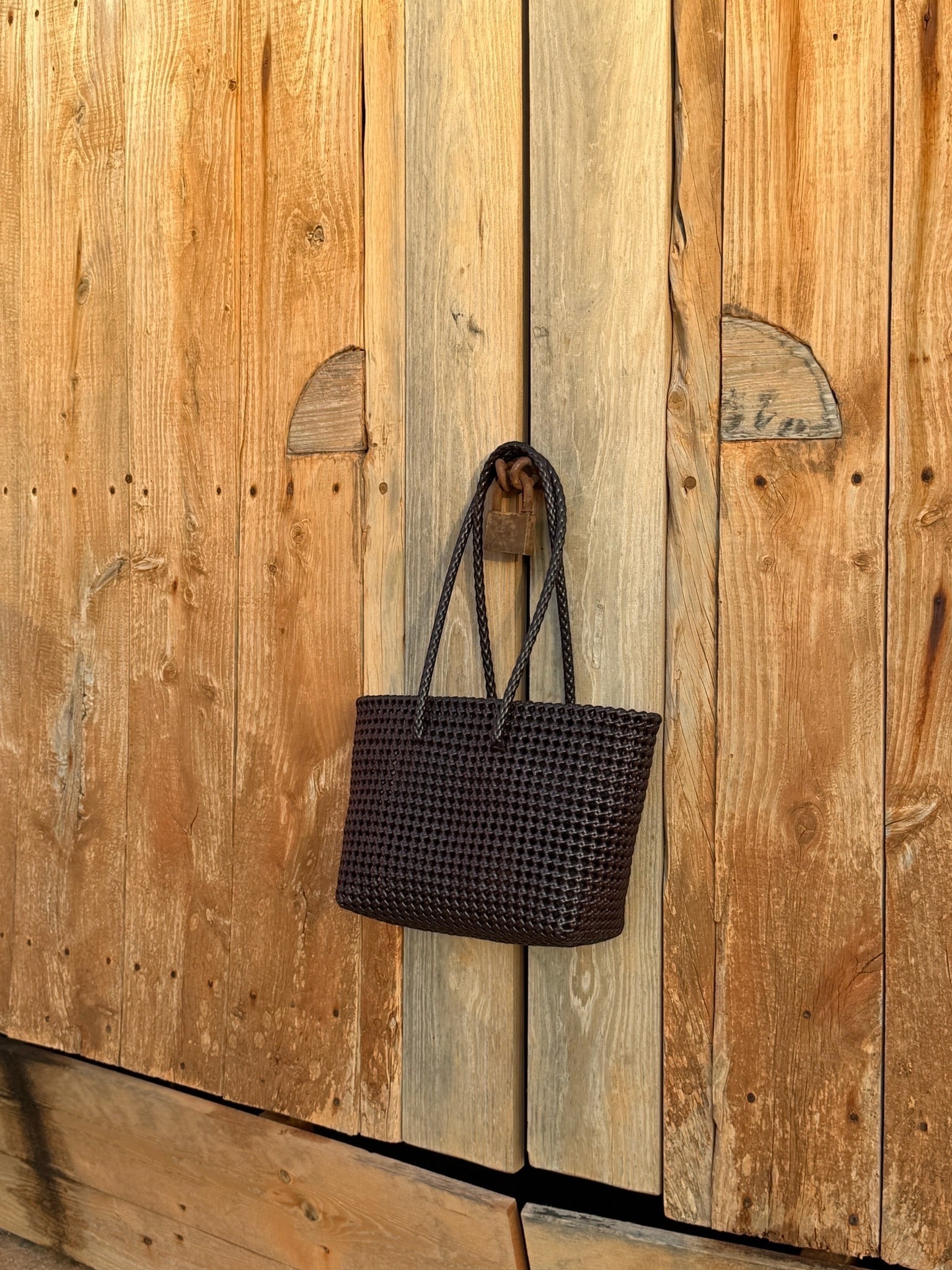 No. 266M - Hand-woven basket bag - medium - brown