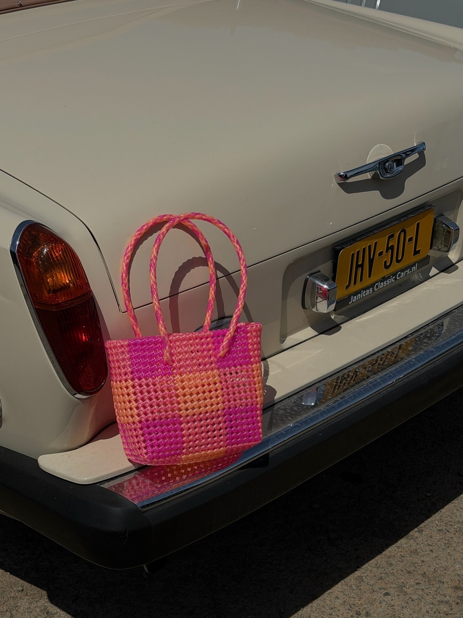 No. 512S - Hand-braided basket bag - small - metallic orange &amp; frosted neon pink