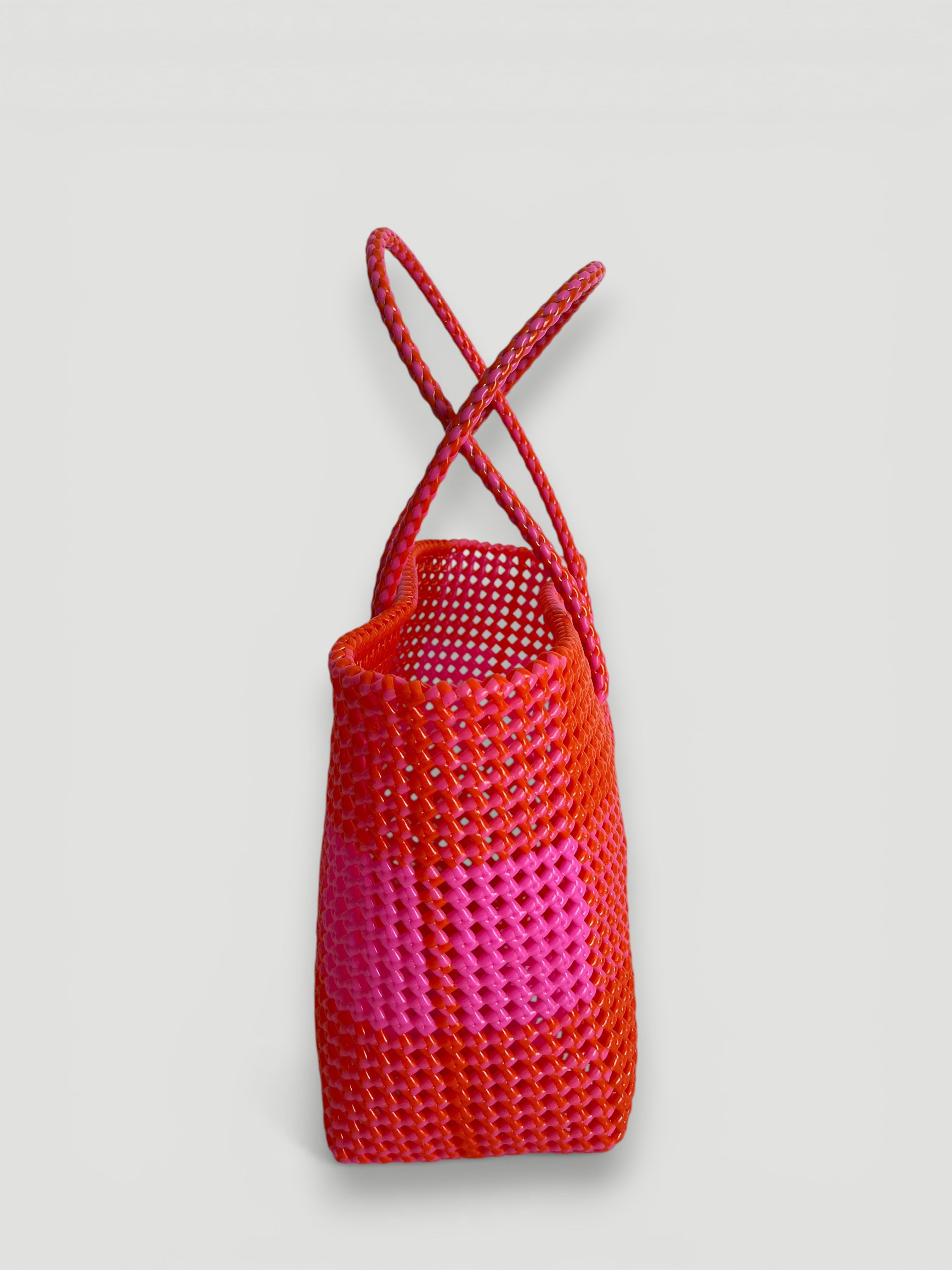 No. 12L bis - Hand-woven basket bag - large - light pink &amp; red
