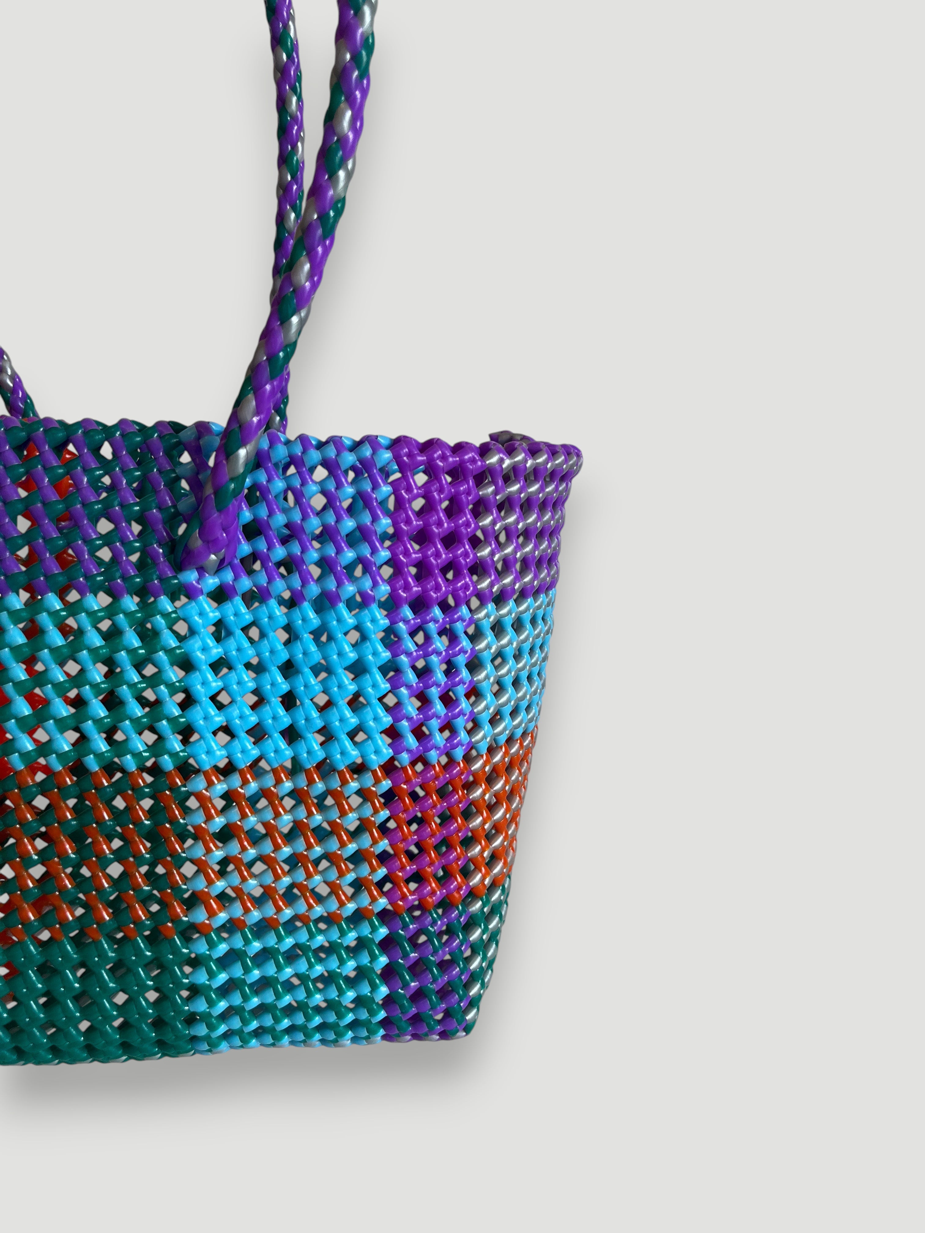 N°354M - SAC PANIER TRESSÉ MAIN - MOYEN - multicolors