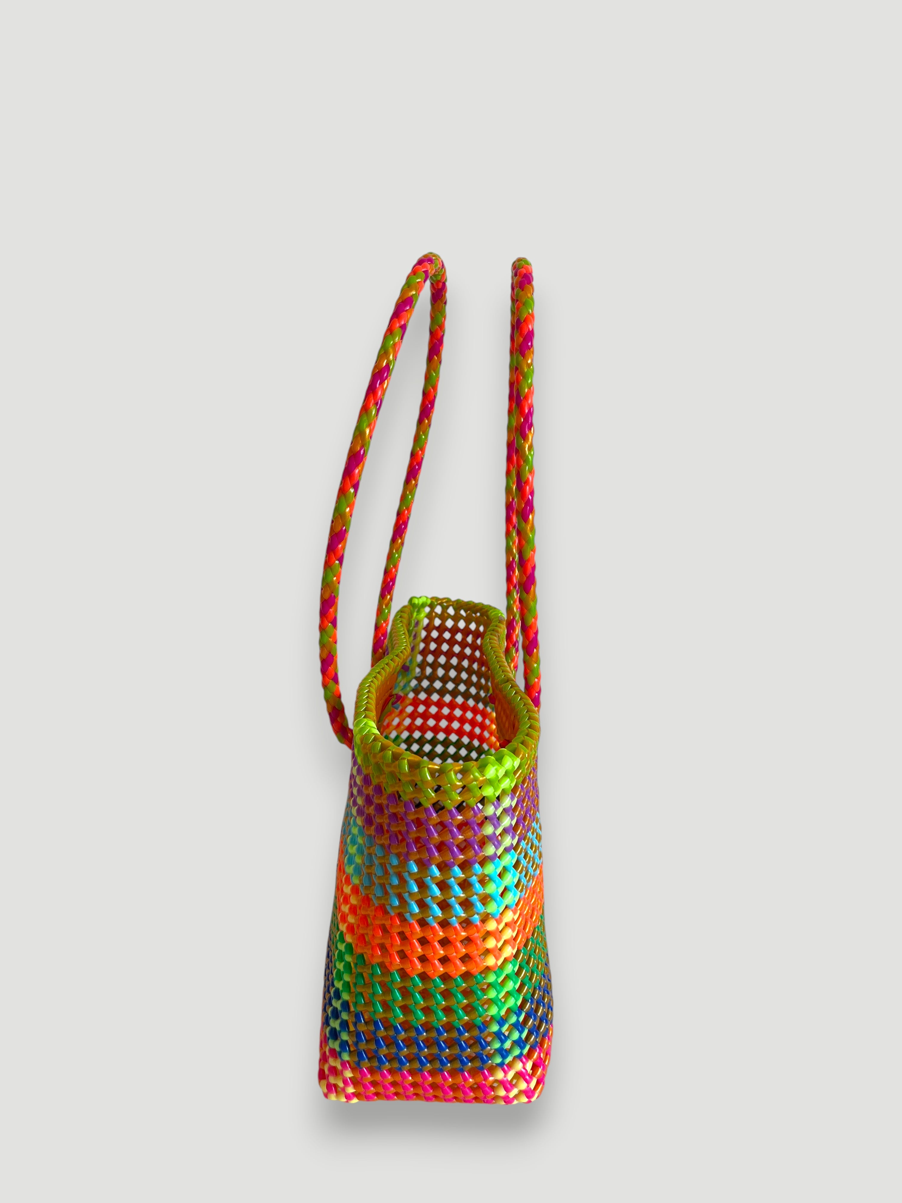 N°399M - SAC PANIER TRESSÉ MAIN - MOYEN - multicolors