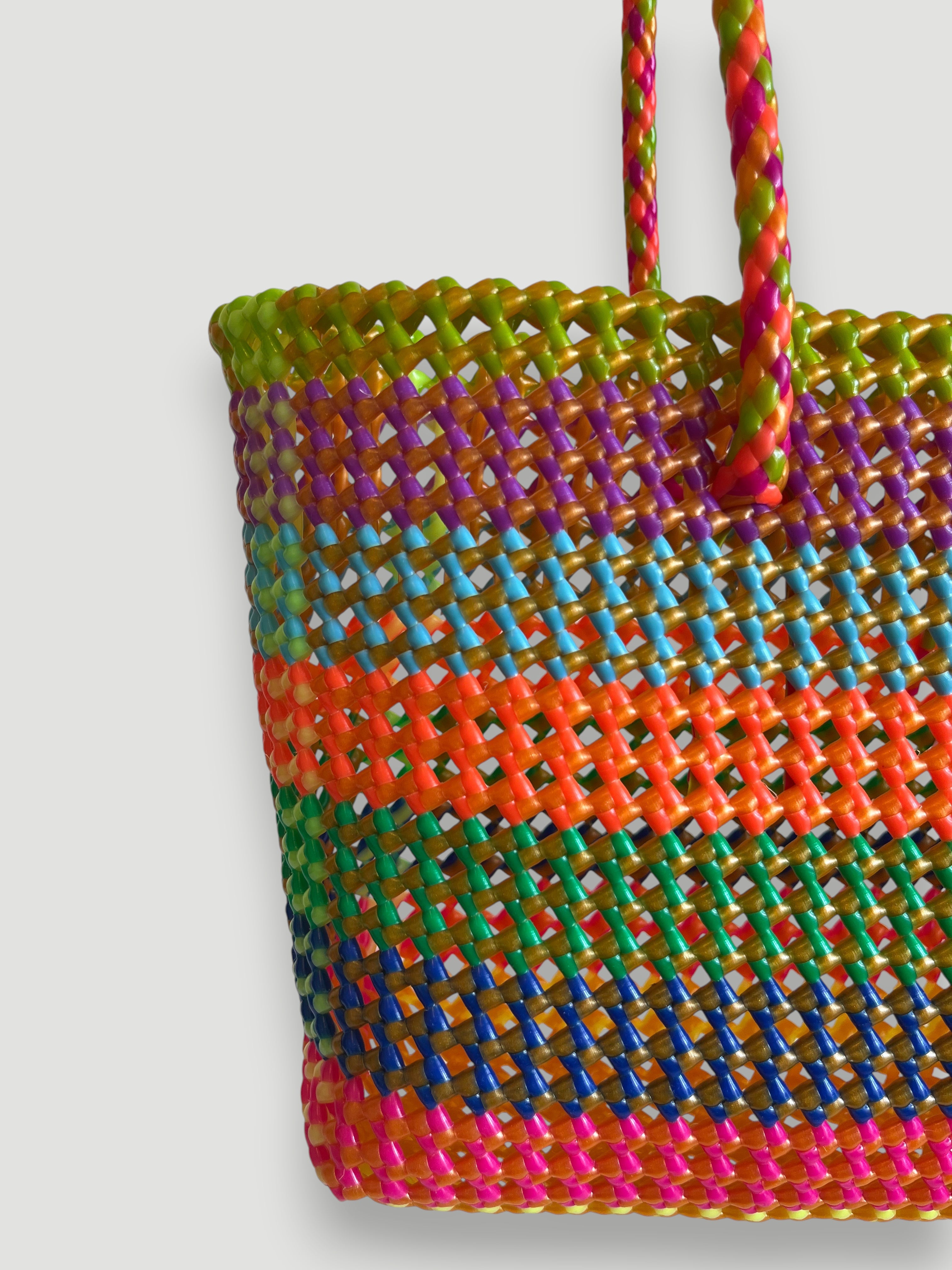 N°399M - SAC PANIER TRESSÉ MAIN - MOYEN - multicolors