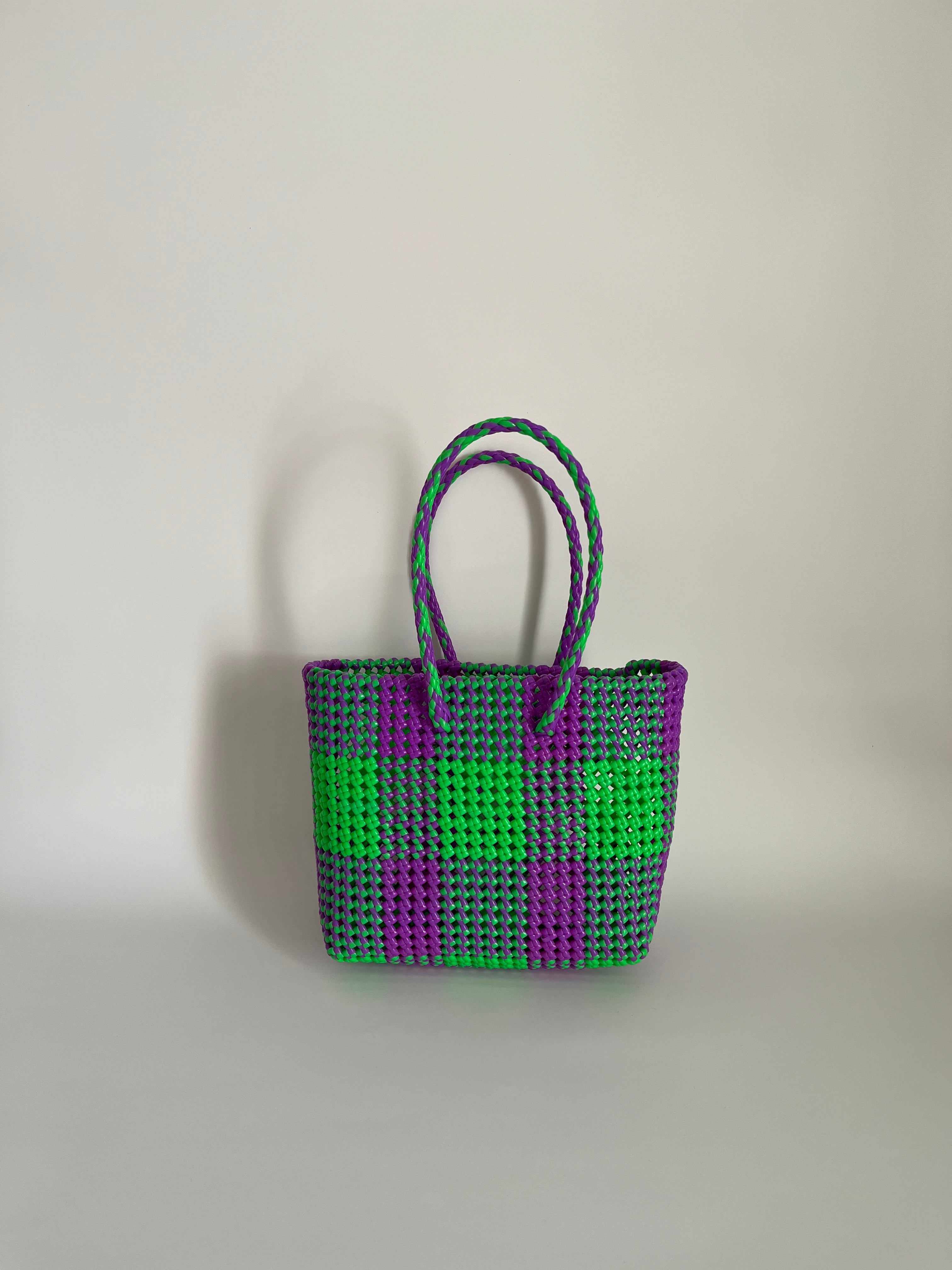 N°2M - SAC PANIER TRESSÉ MAIN - MOYEN - vert fluo & violet