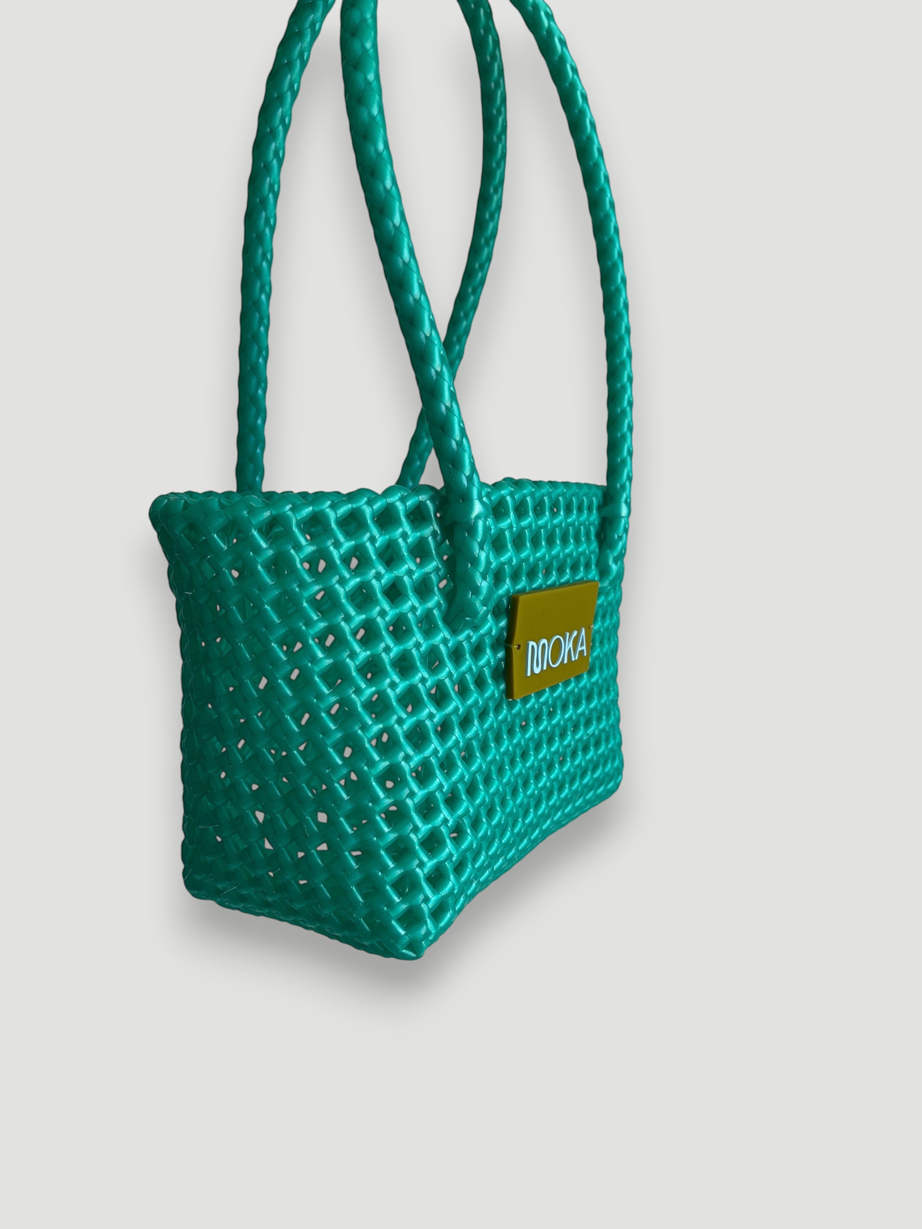 N°529XS - SAC PANIER TRESSÉ MAIN - MINI - turquoise irisé
