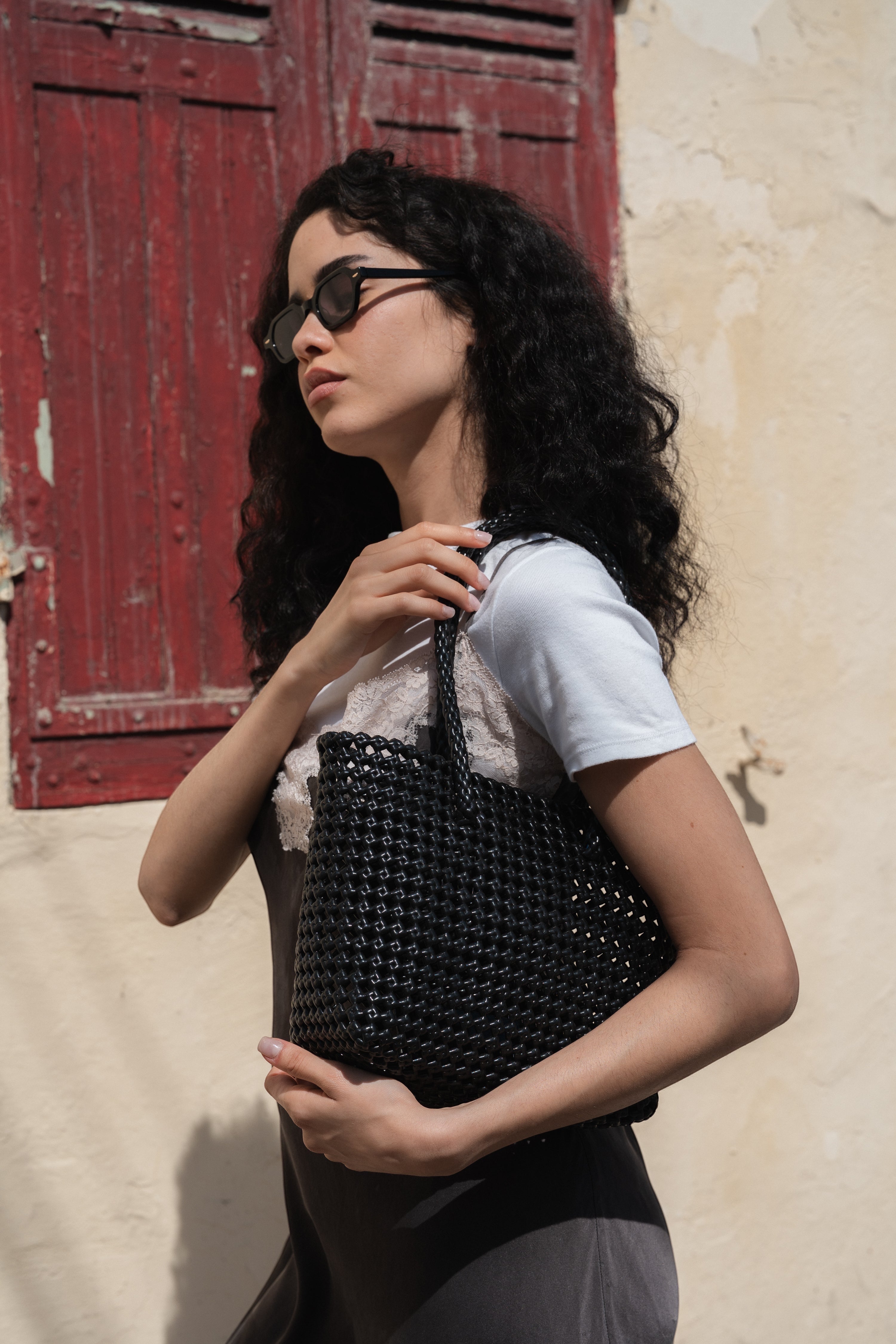No. 47S - Hand-braided basket bag - small - black