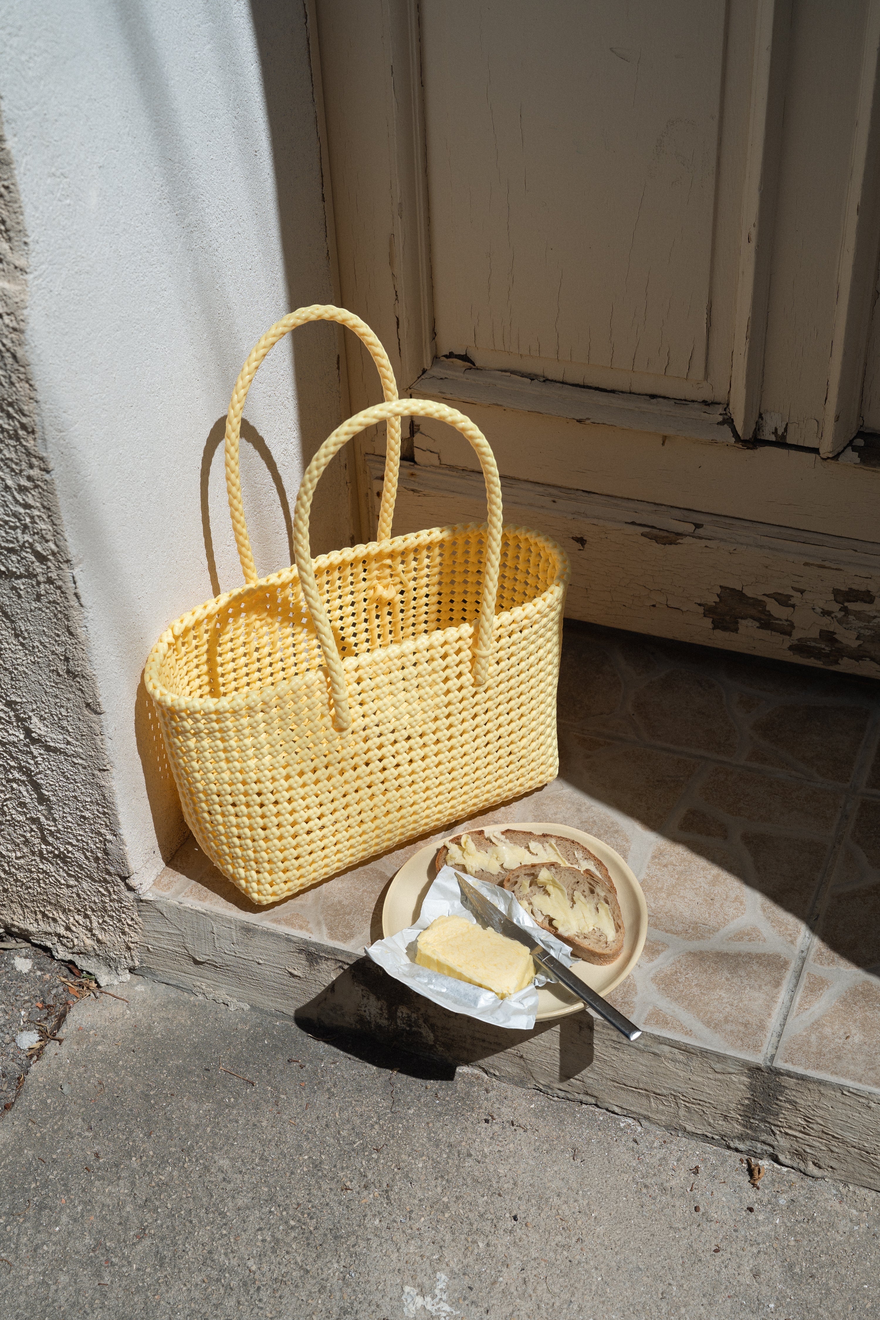 No. 347M - HAND-WOVEN BASKET BAG - MEDIUM - cream