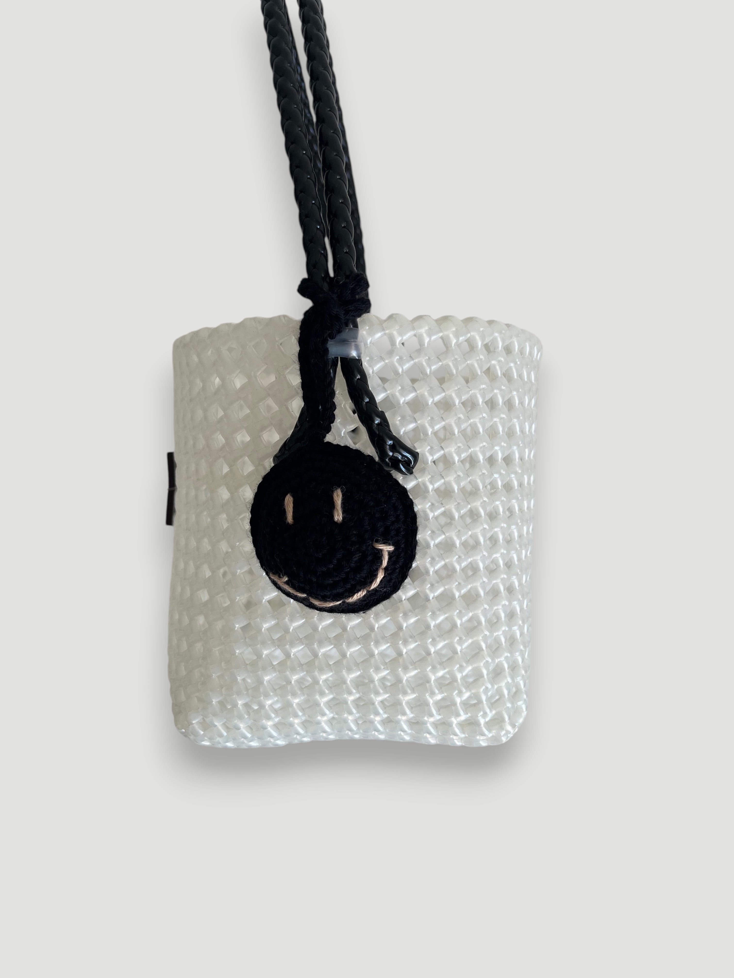 No. 9SE - HANDWOVEN BASKET BAG - BUCKET - transparent & black