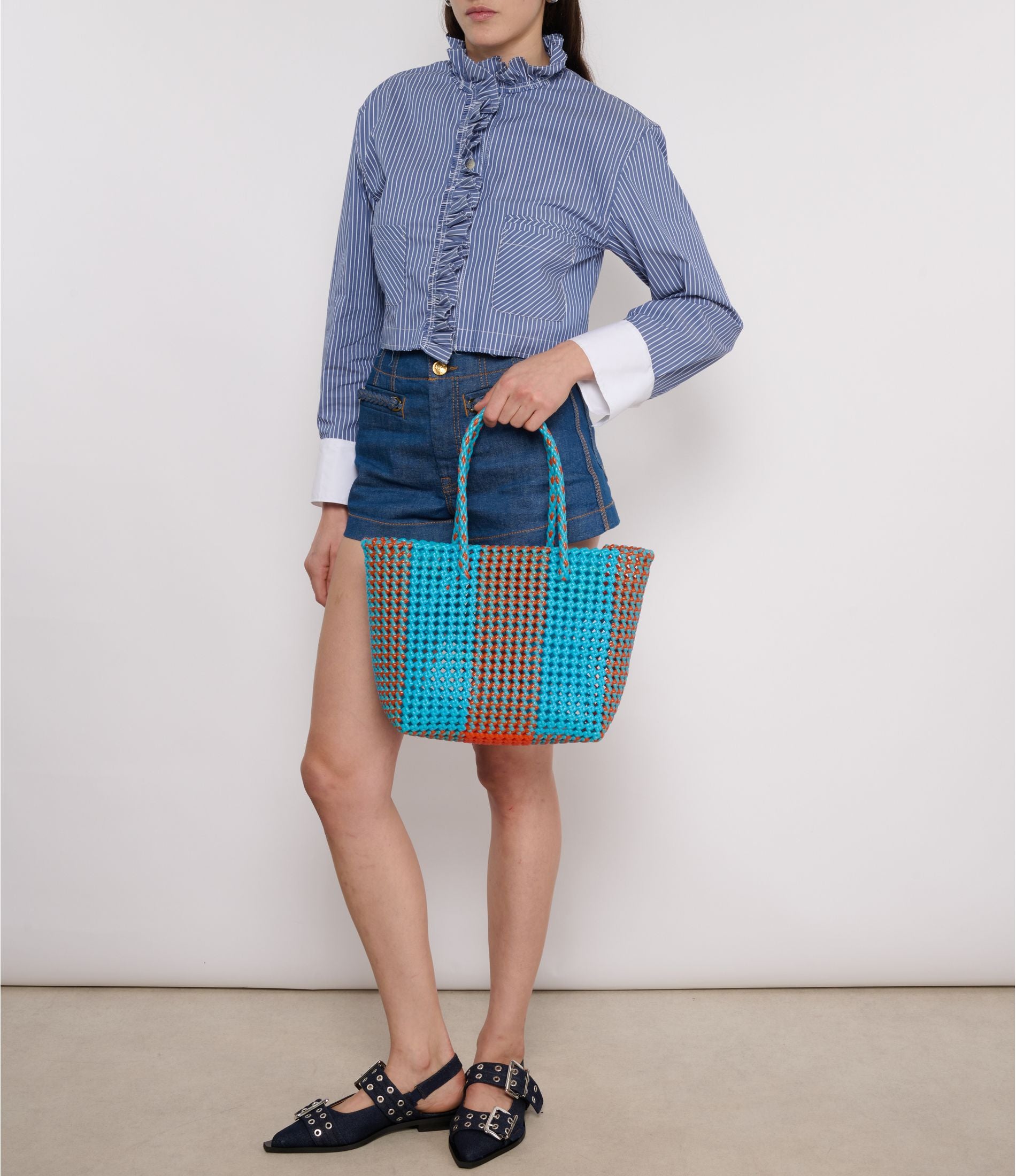 N°77M bis - SAC PANIER TRESSÉ MAIN - MOYEN - orange & bleu clair