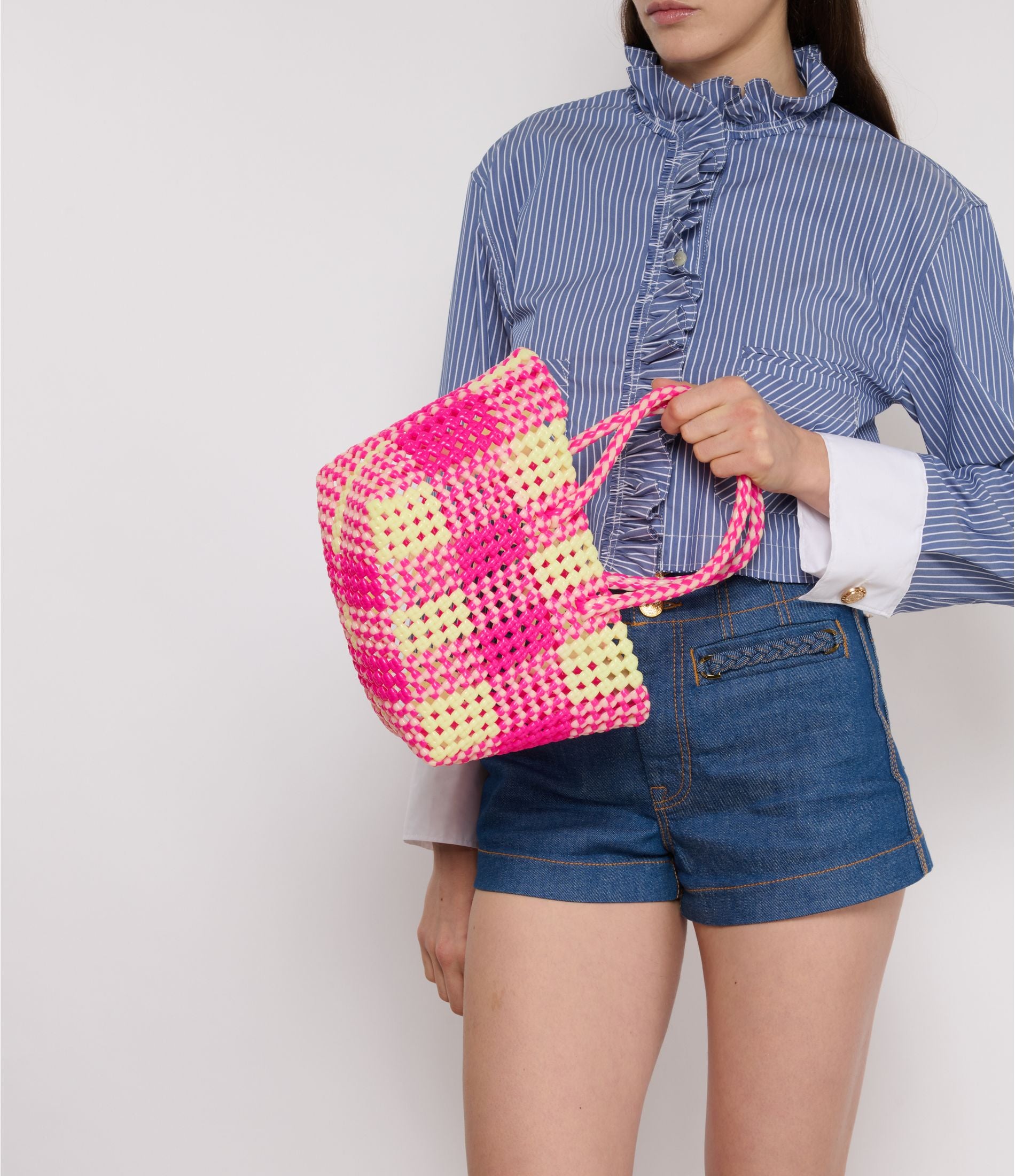 N°108S bis - SAC PANIER TRESSÉ MAIN - PETIT - rose fluo & écru